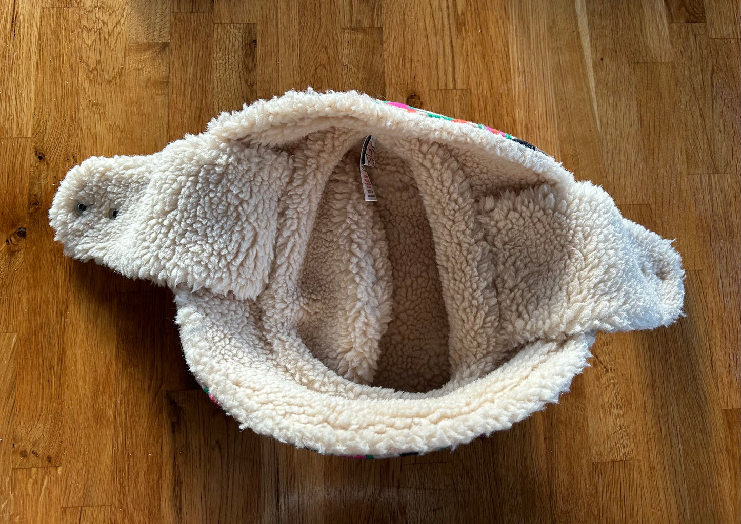 Colourful bucket hat