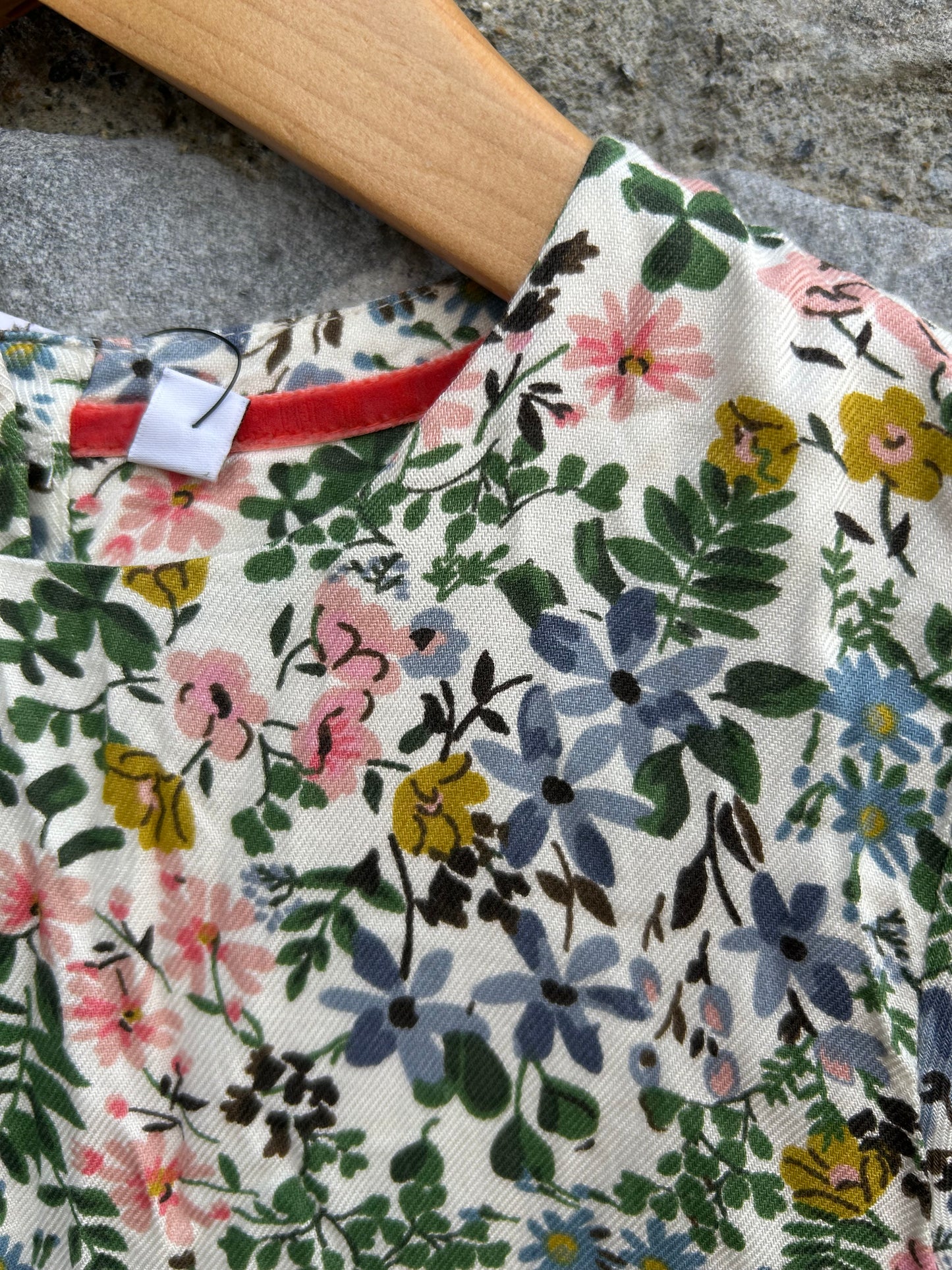 Floral cream dress  3-4y (98-104cm)
