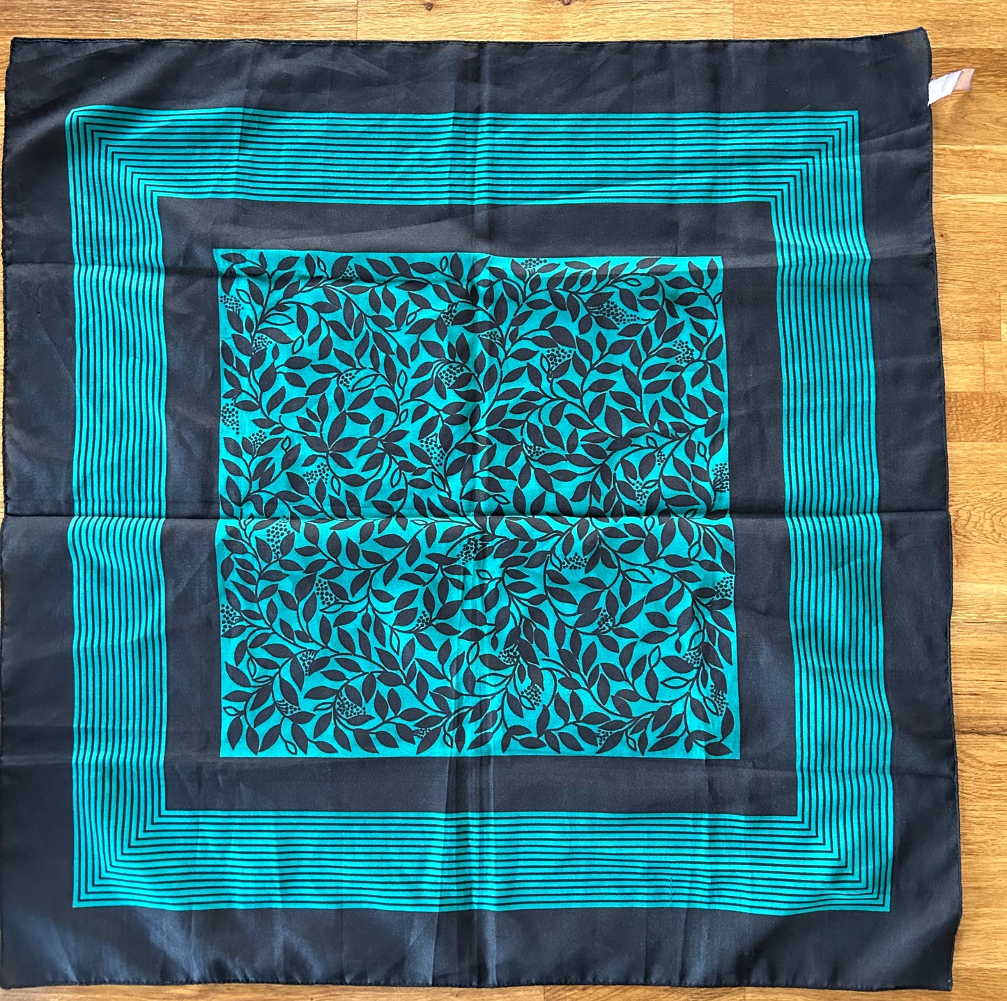 Black&teal scarf