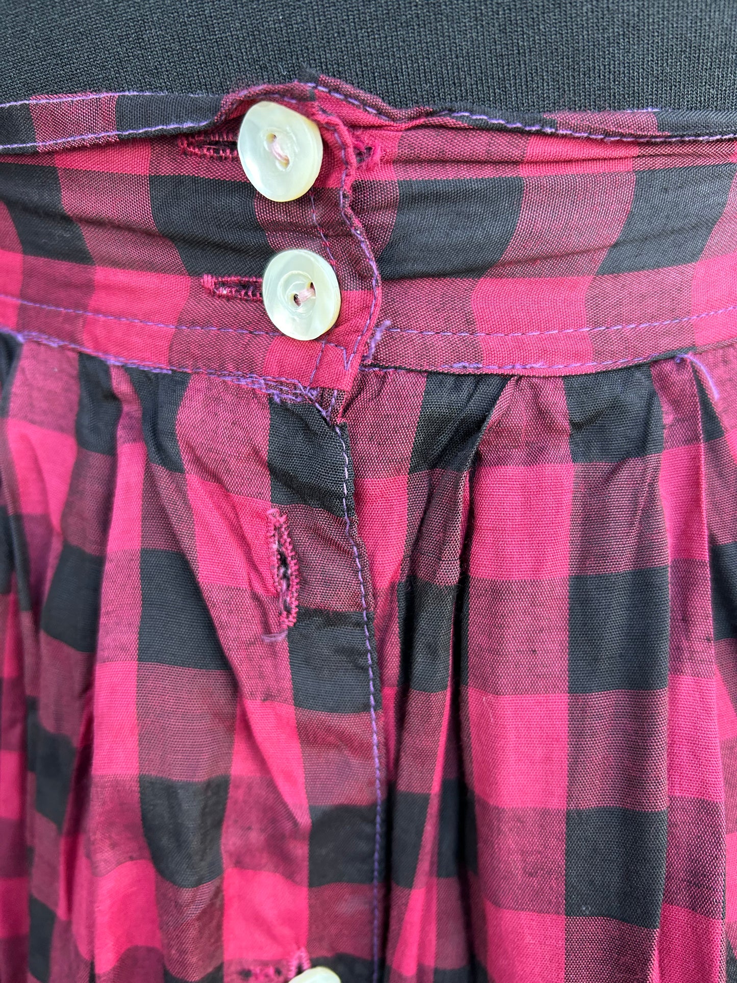 80s red&black check button up skirt uk 6