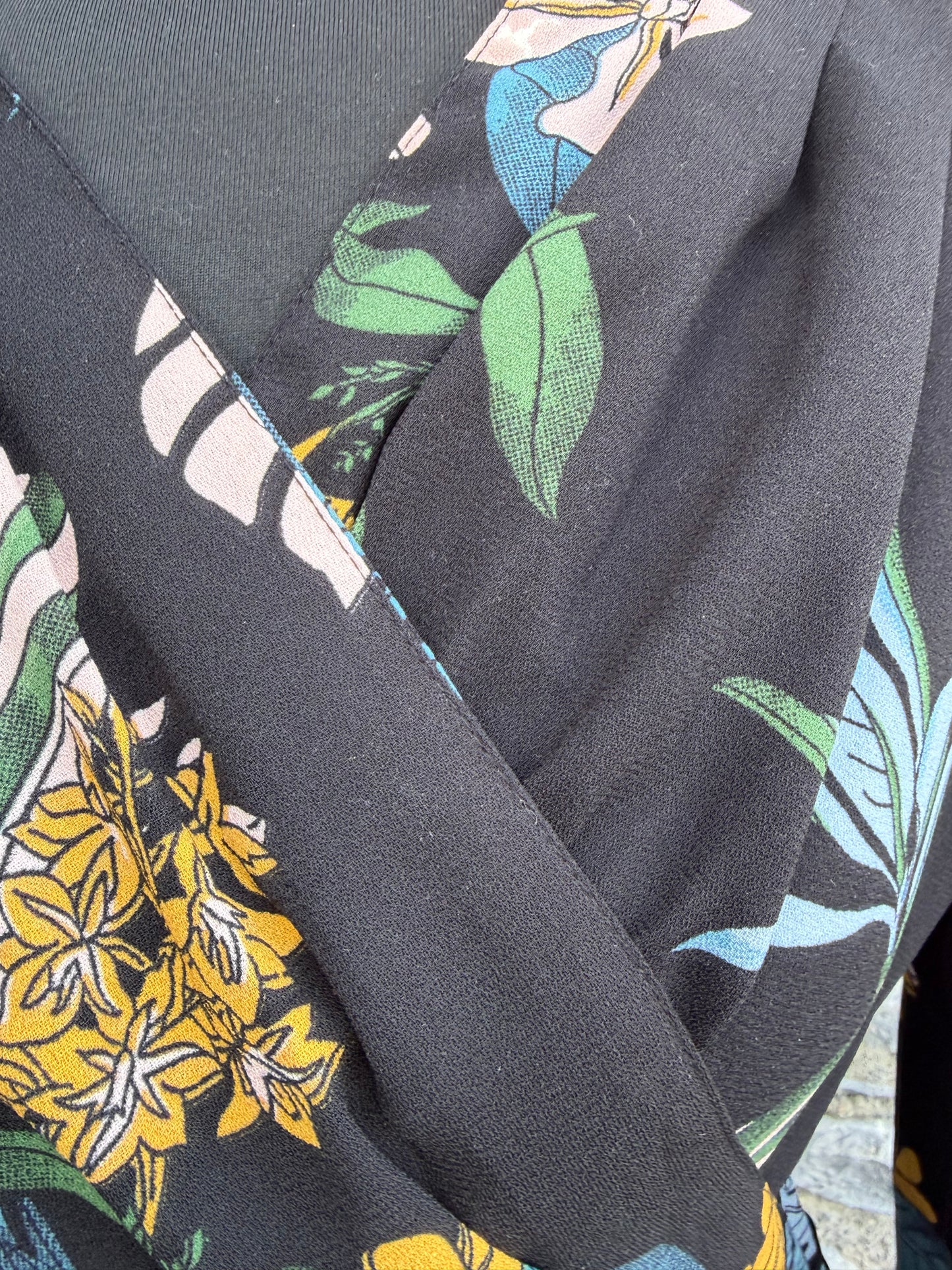 Black floral print faux wrap dress uk 8