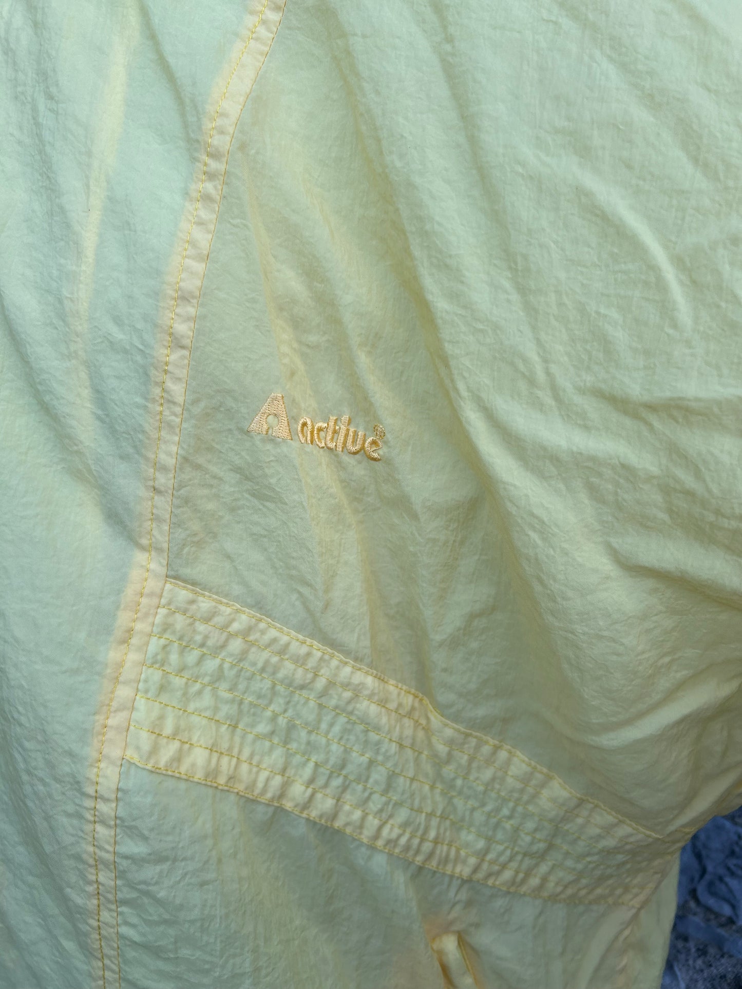 Yellow shell jacket L/XL