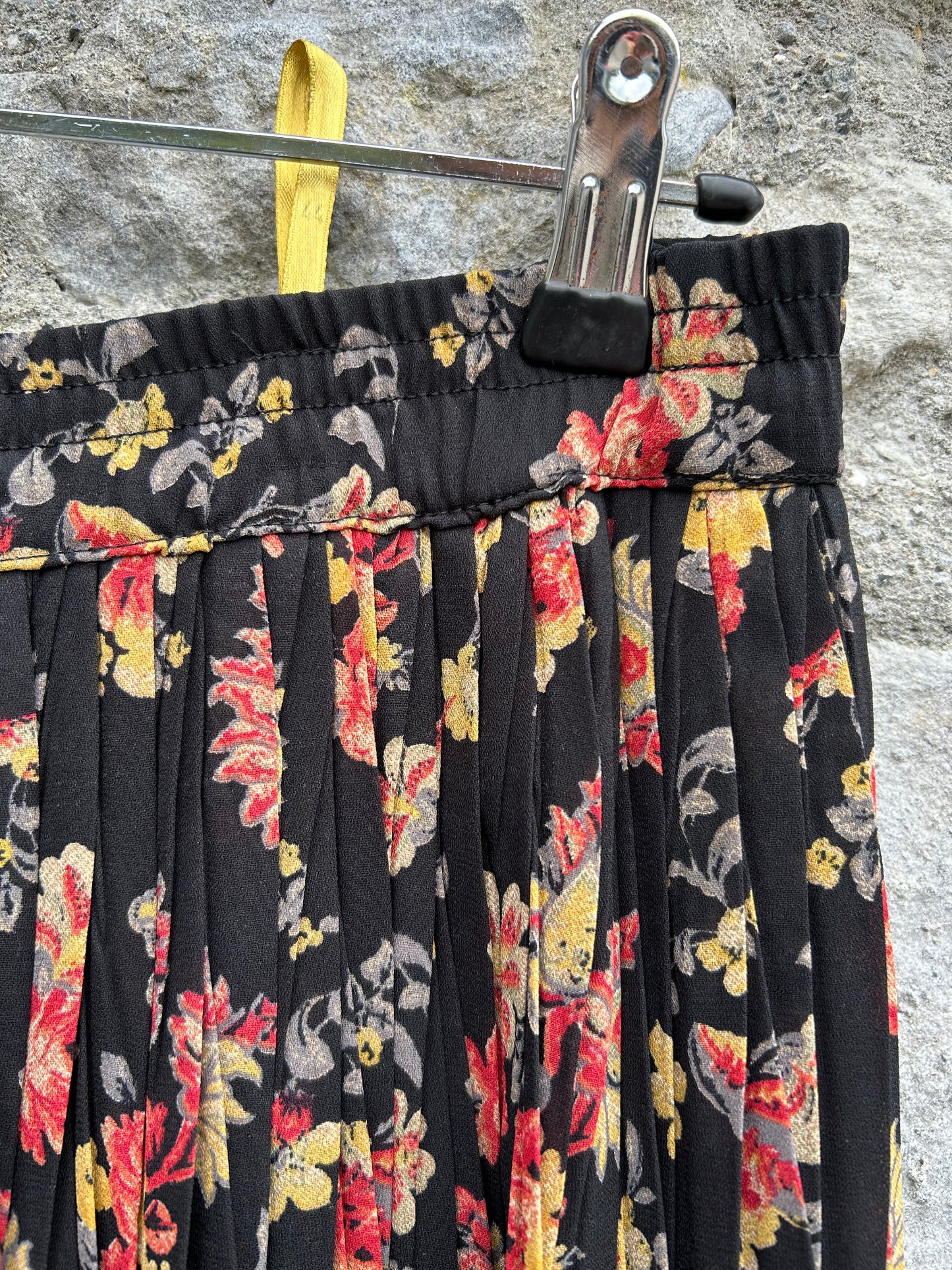 80s black floral pleated skirt uk 16-18