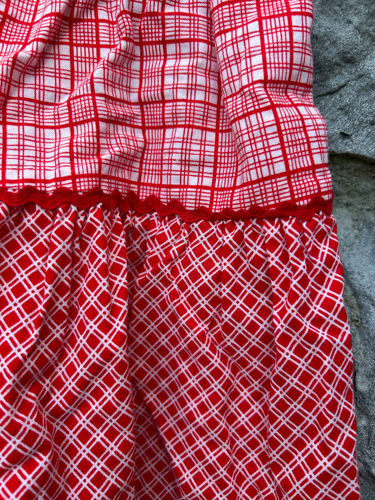 Y2K red check skirt  6-8y (116-128cm)