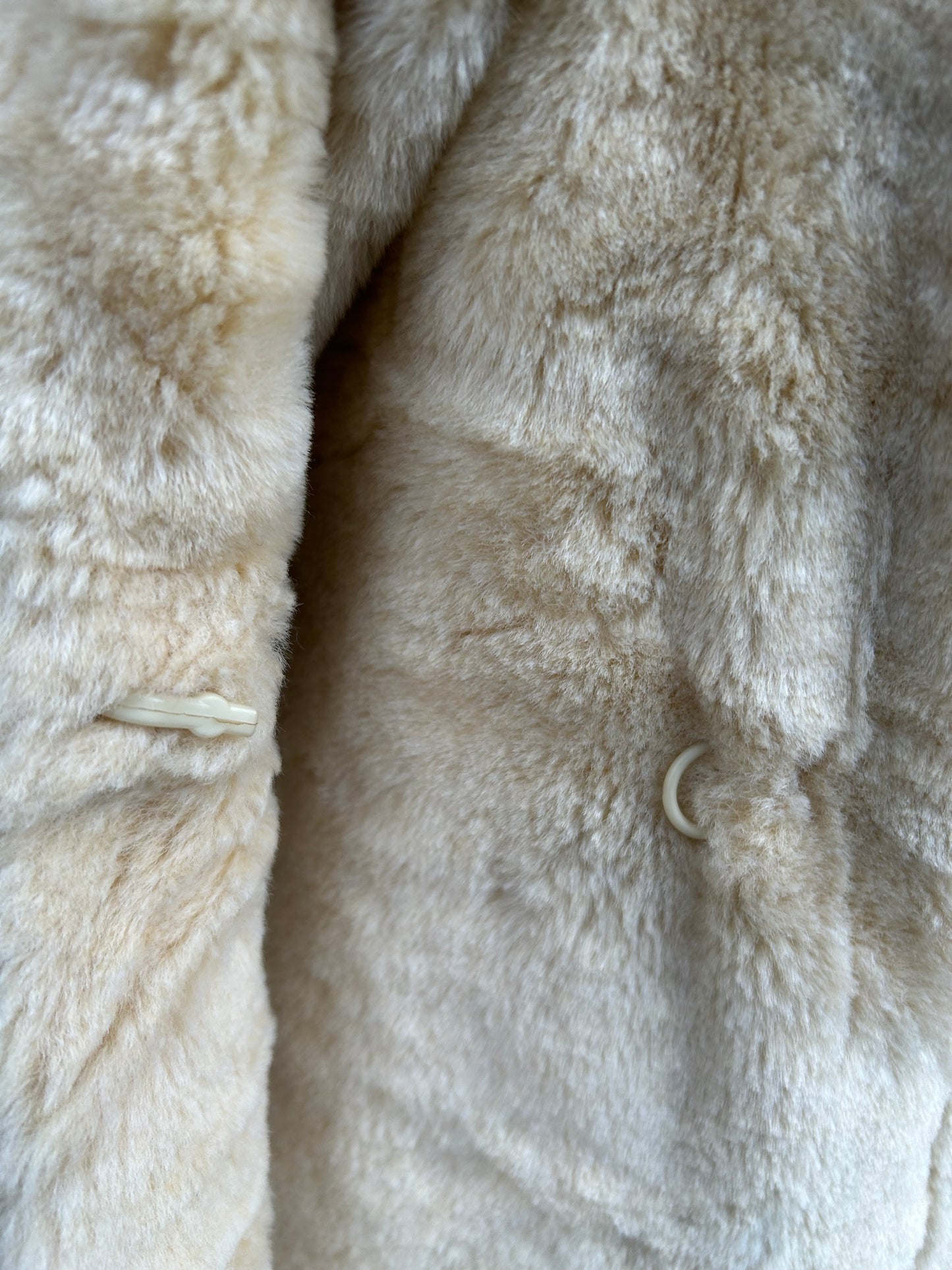 Y2K cream long faux fur coat uk 10