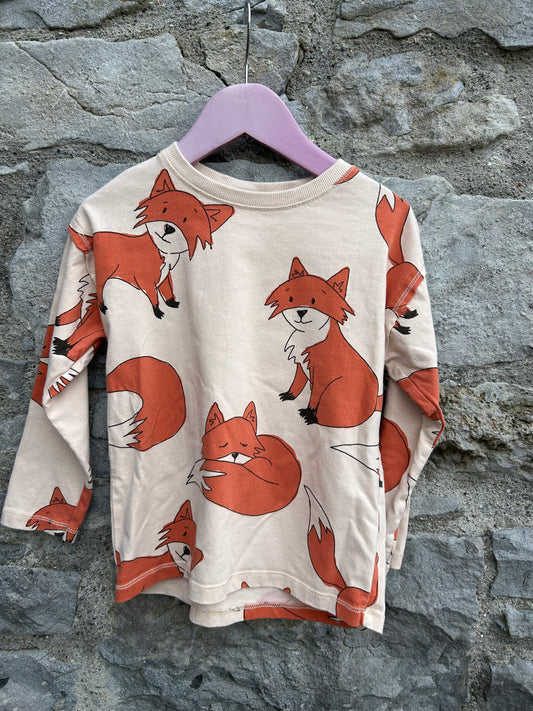 Foxes cream top  3-4y (98-104cm)