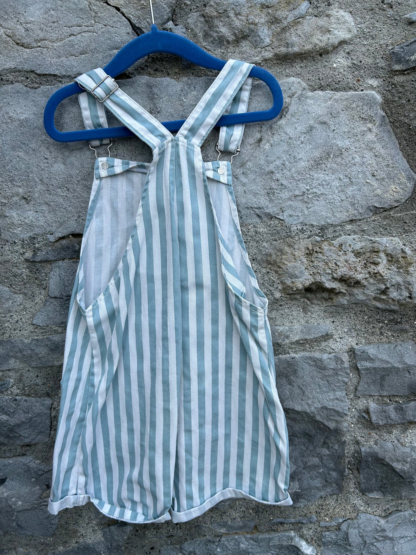 Blue stripy short dungarees 4-5y (104-110cm)