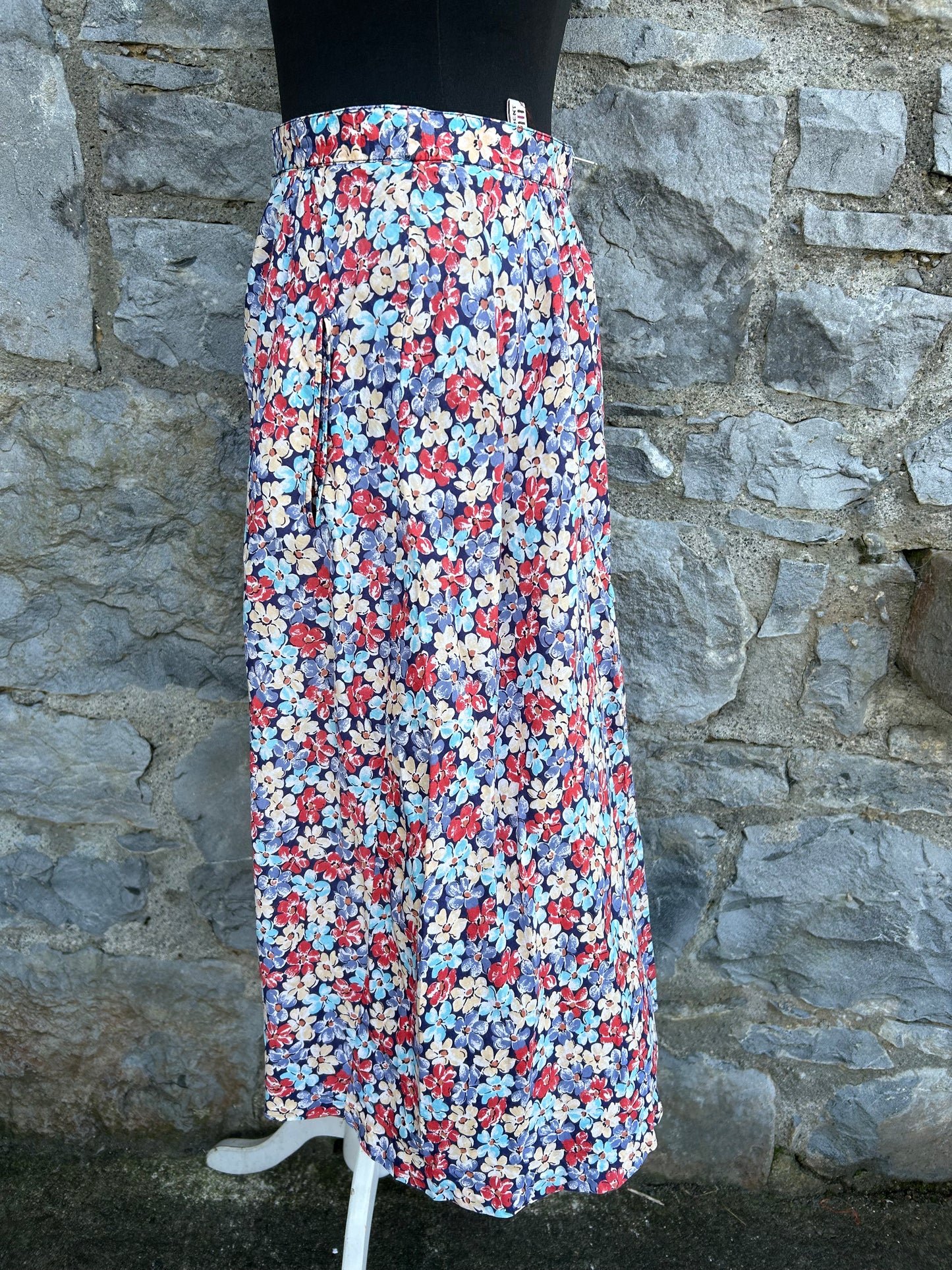 90s Blue&red flowers skirt uk 8-10