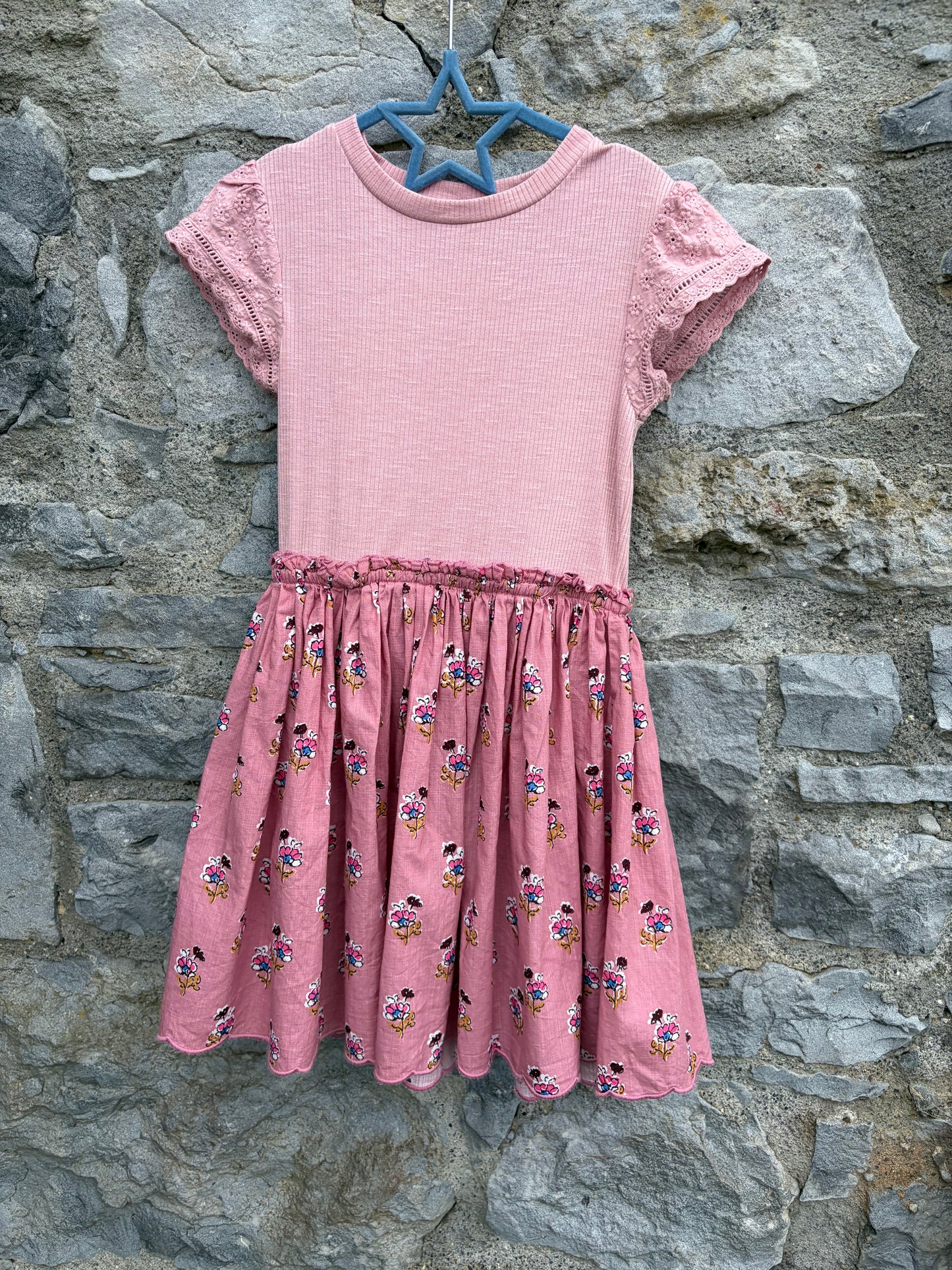 Pink floral dress 7y (122cm)