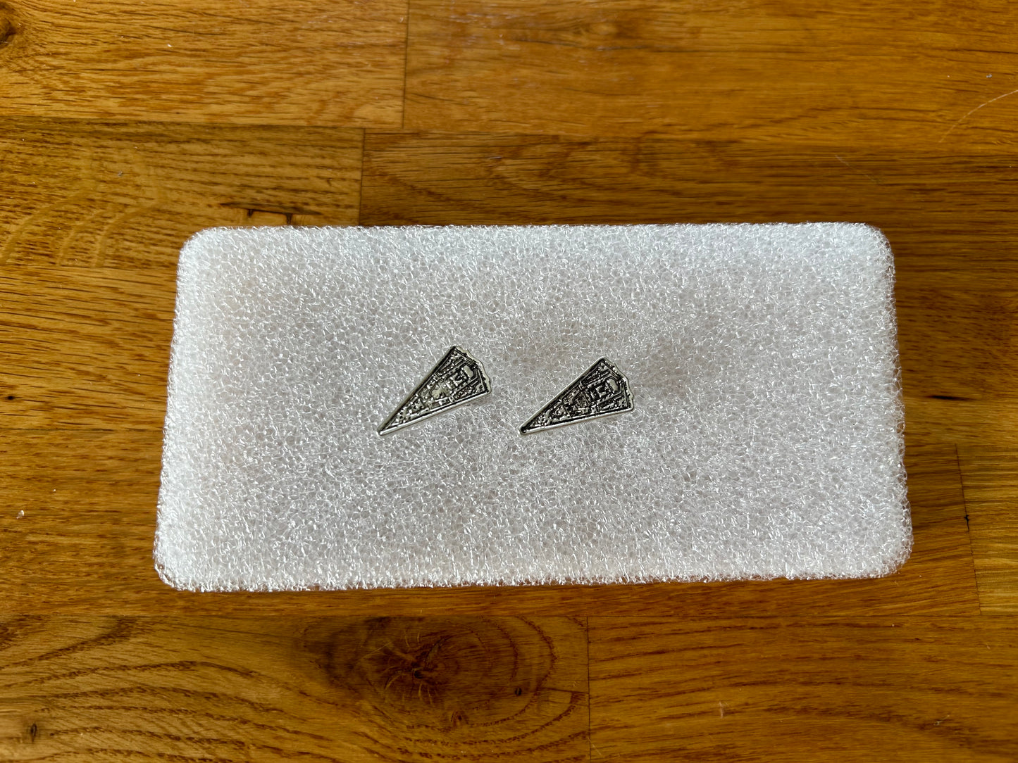 Triangle spaceship cufflinks