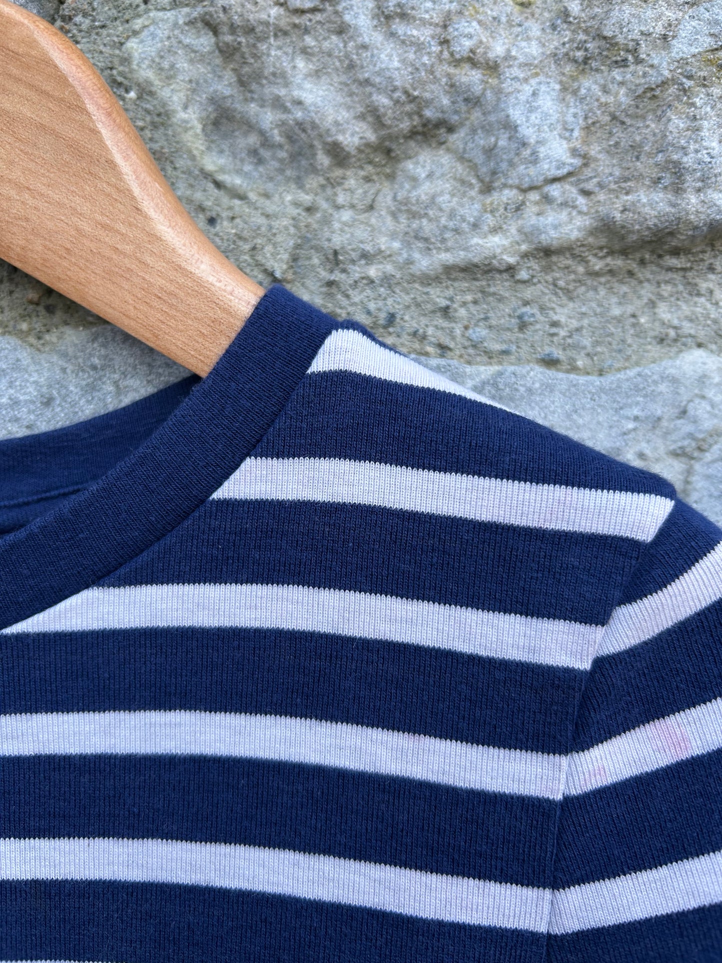 Navy&white stripy top 9-10y (134-140cm)
