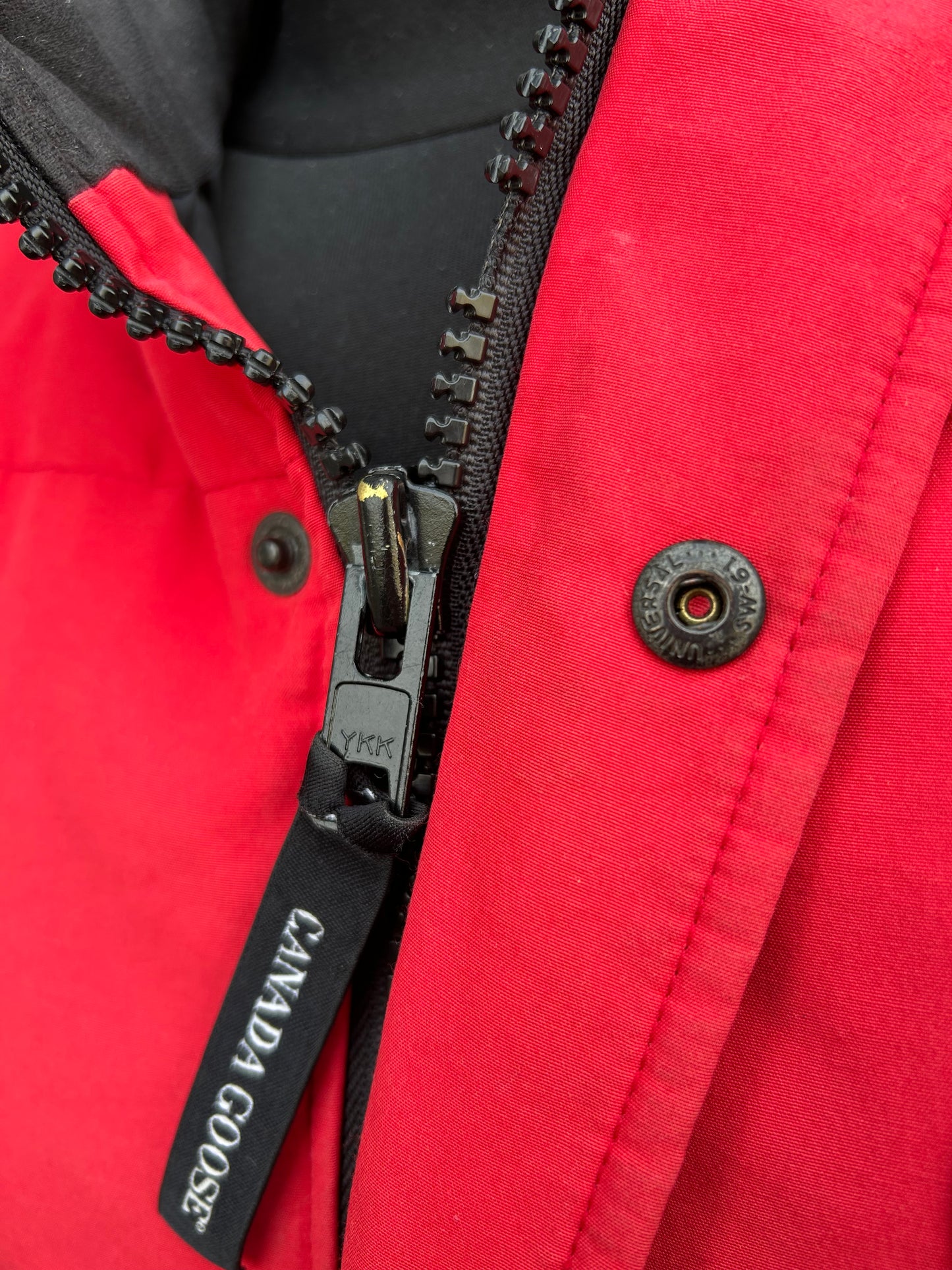 Red puffy gilet XS