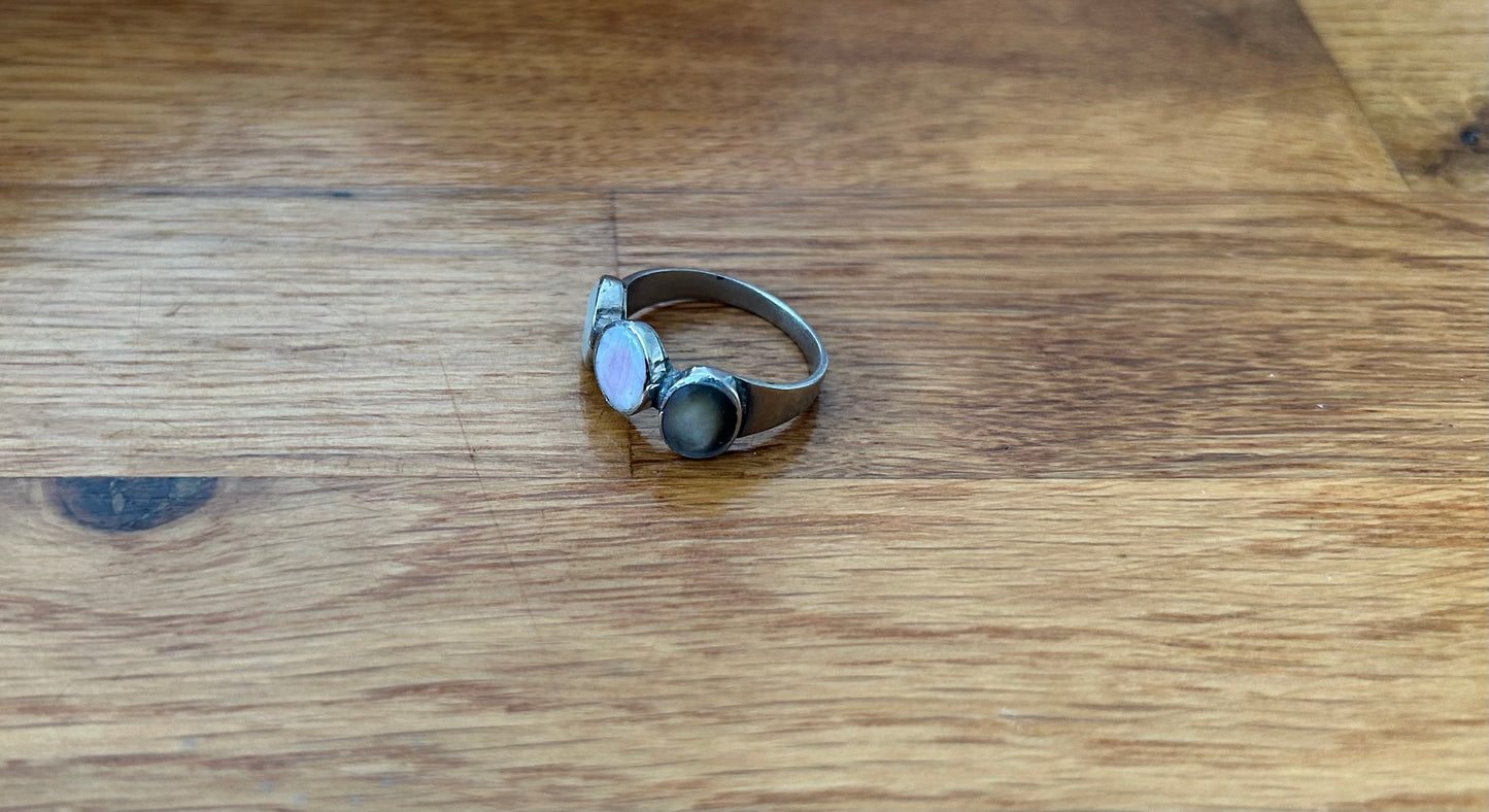 Handmade stones ring