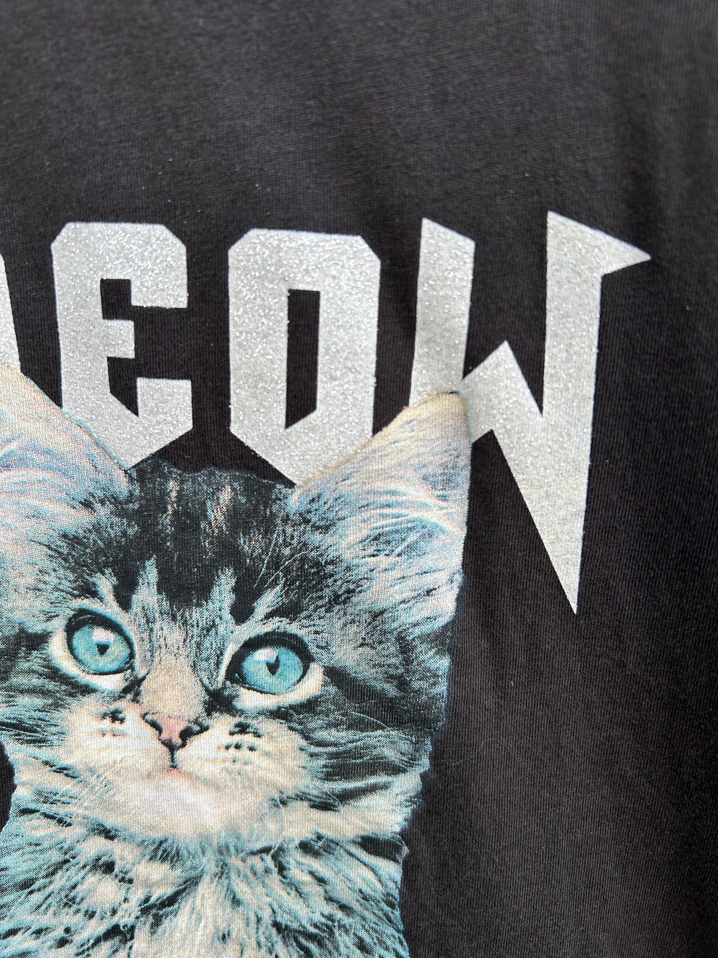 Meow black T-shirt  9-10y (134-140cm)