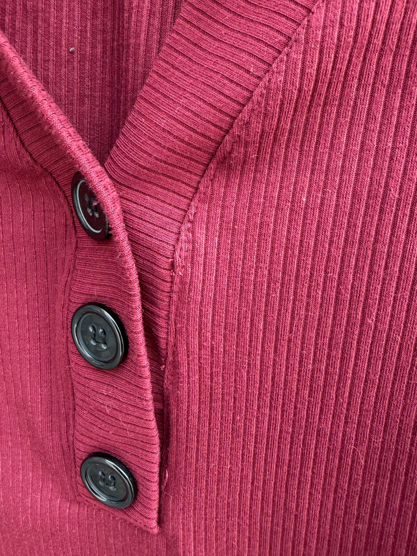 Maroon ribbed top 10-11y (140-146cm)