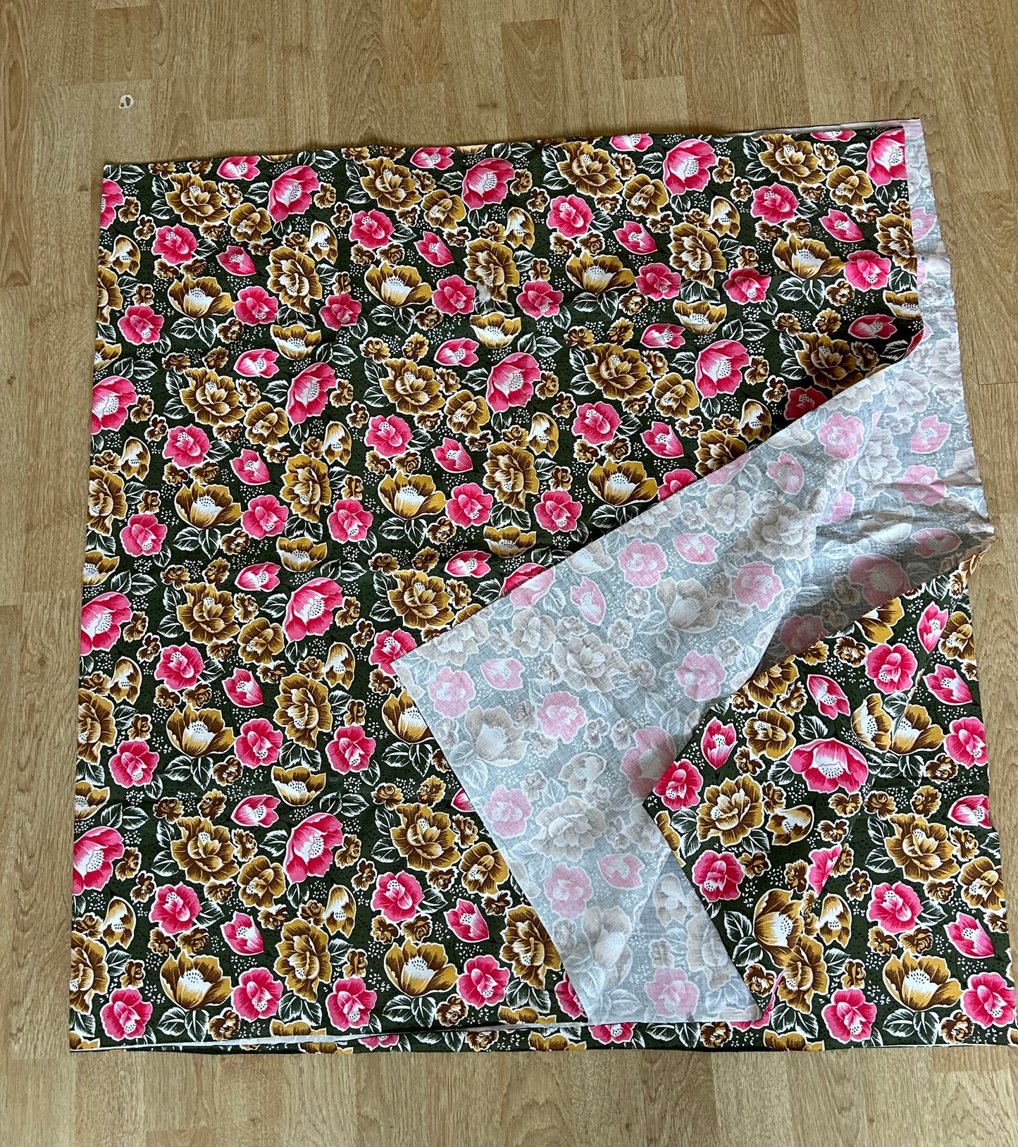 Floral pink&khaki fabric