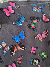 Load image into Gallery viewer, Butterflies charcoal leggings  13-14y (158-164cm)
