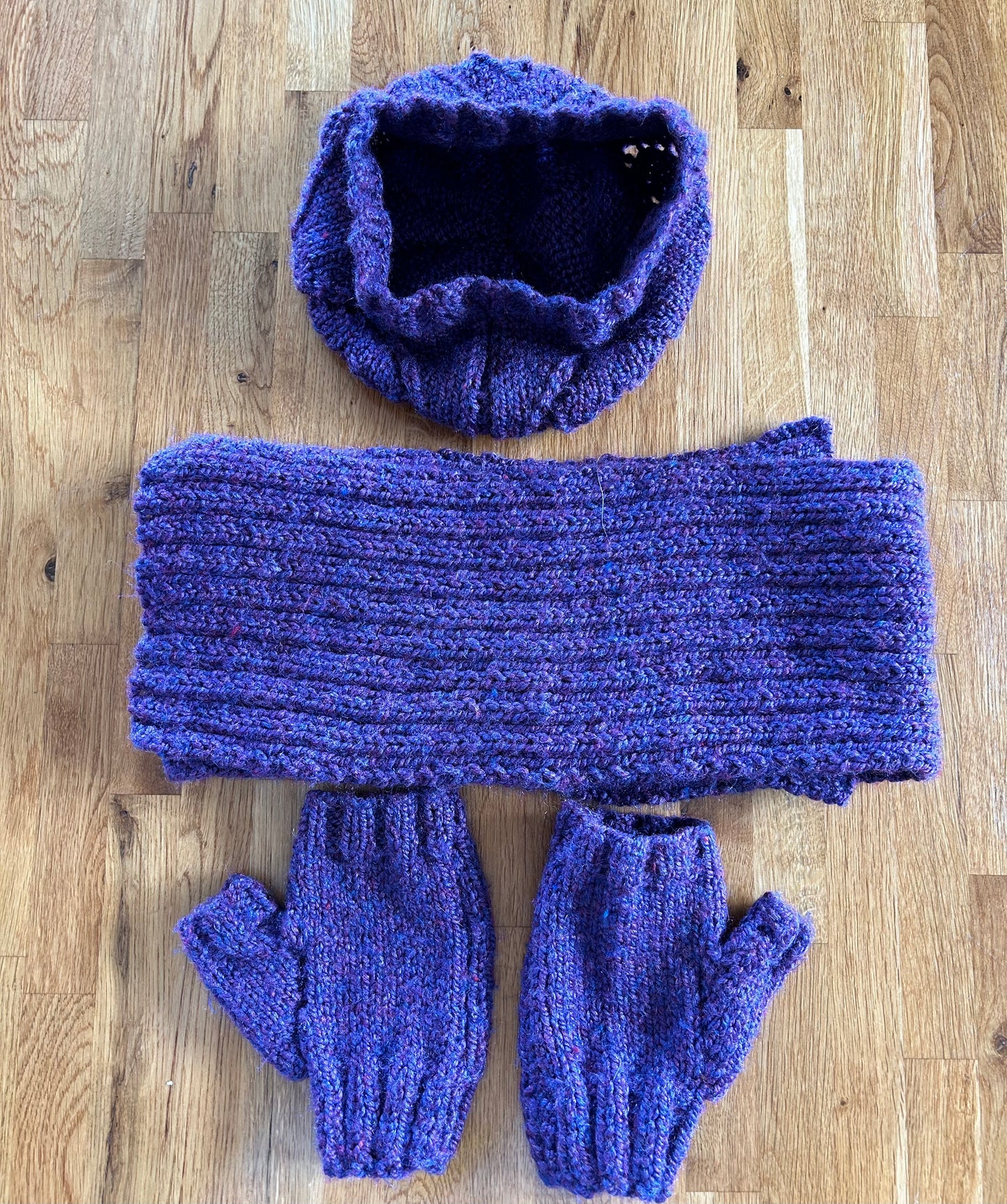 Purple hat&scarf&mitten