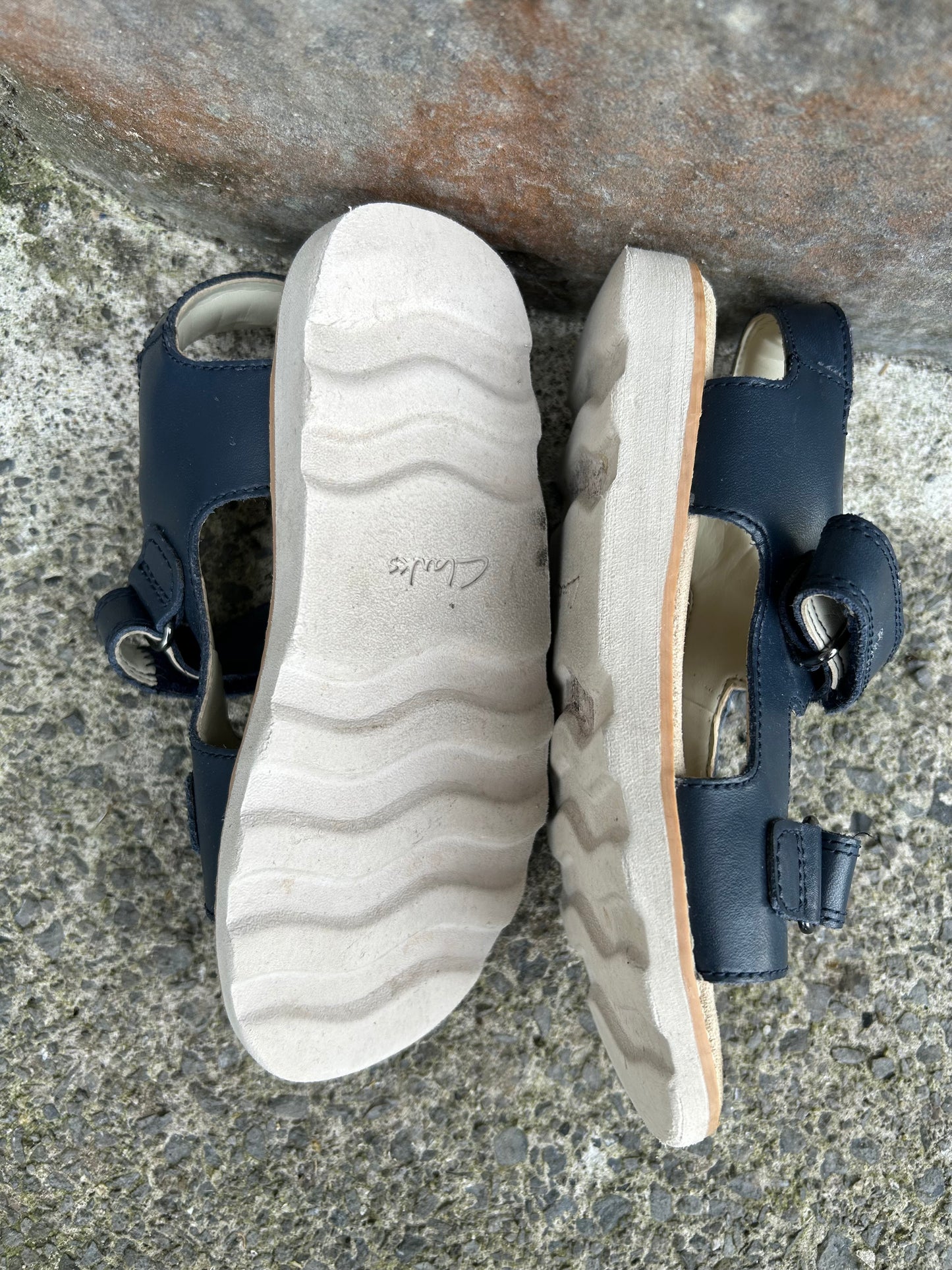 Navy sandals  uk 10.5G (eu 28.5)