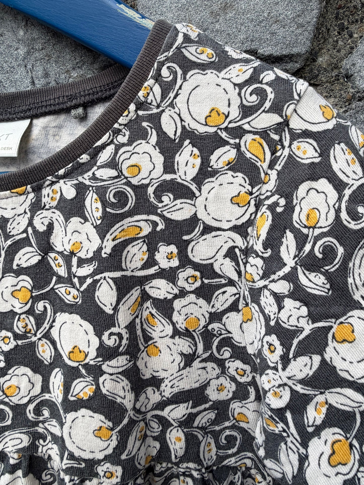 Floral charcoal dress 3-4y (98-104cm)