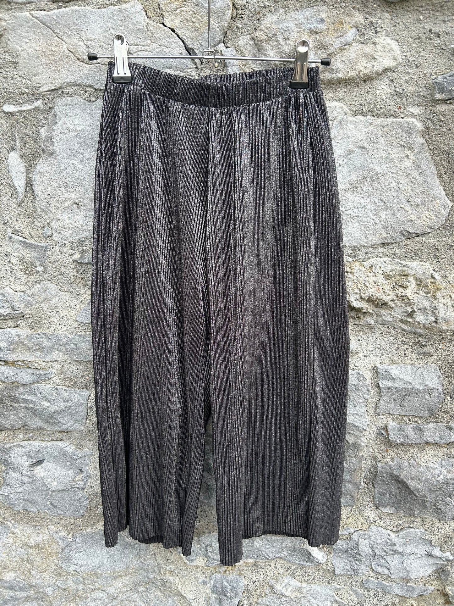 Black pleated palazzo pants  8-9y (128-134cm)