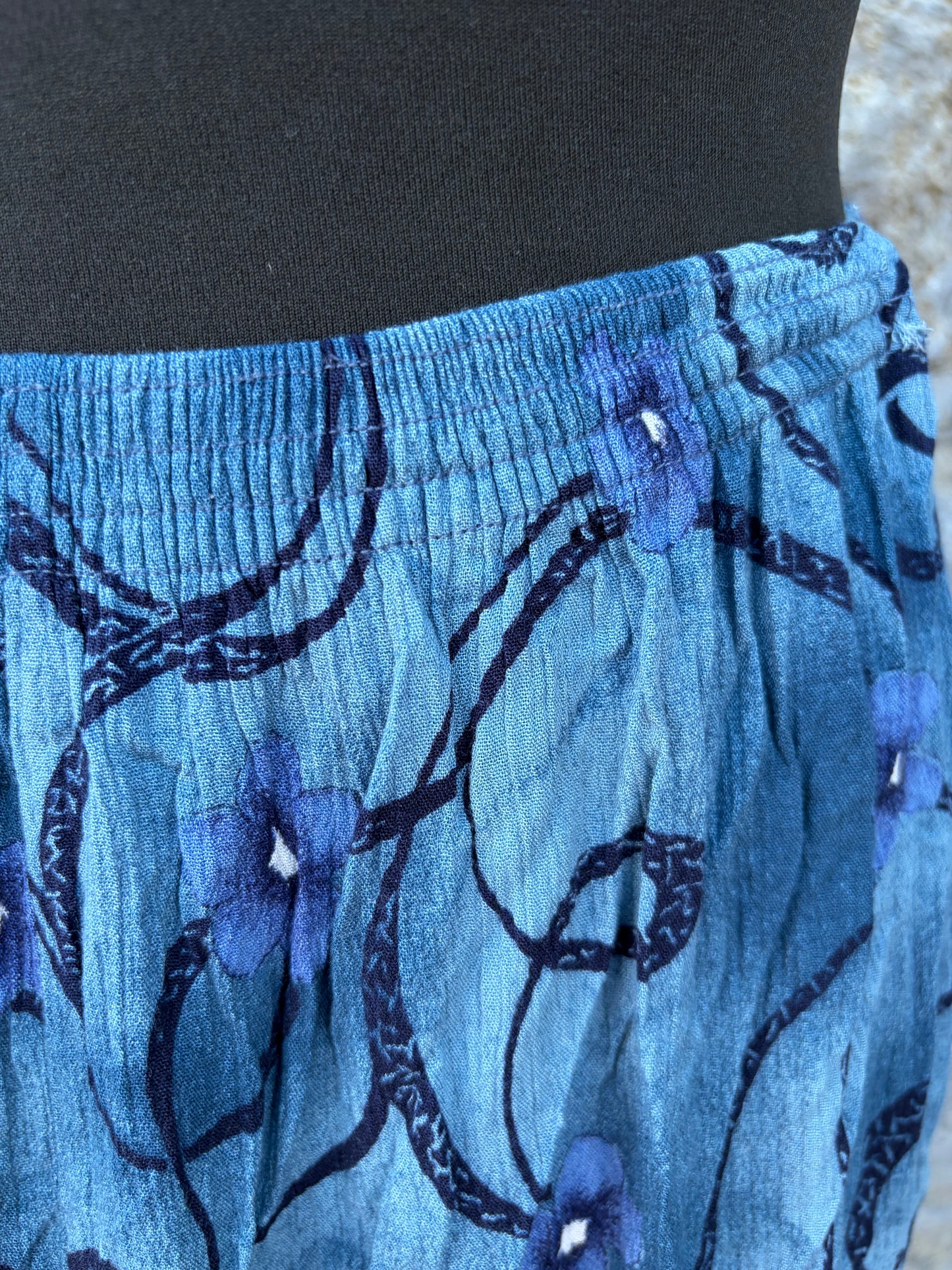 90s blue floral wrinkled skirt uk 10-12