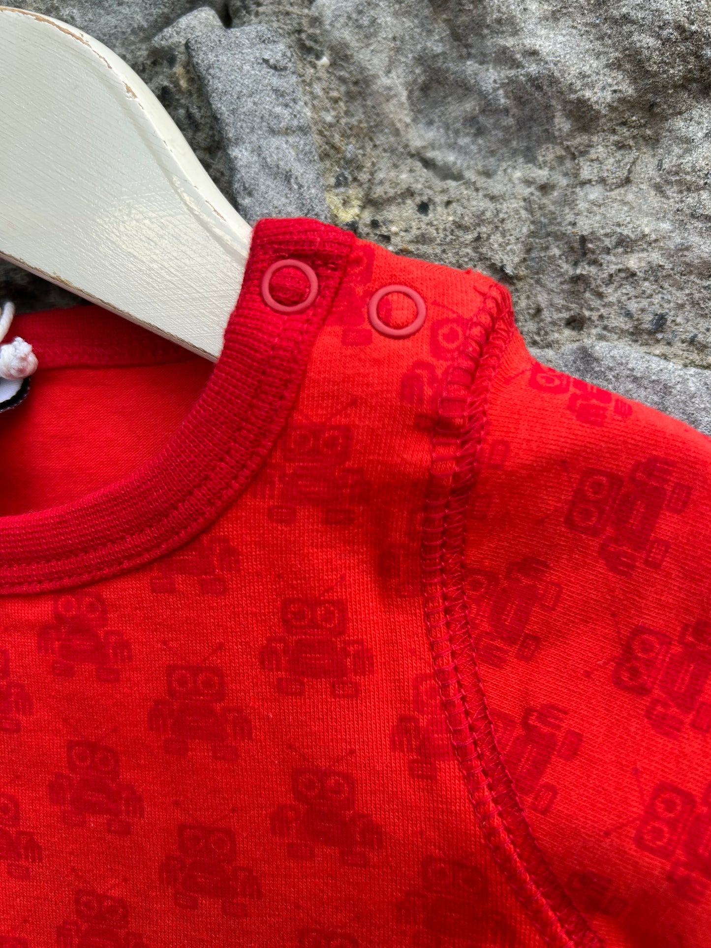 Mono red robots vest  0-1m (50-56cm)