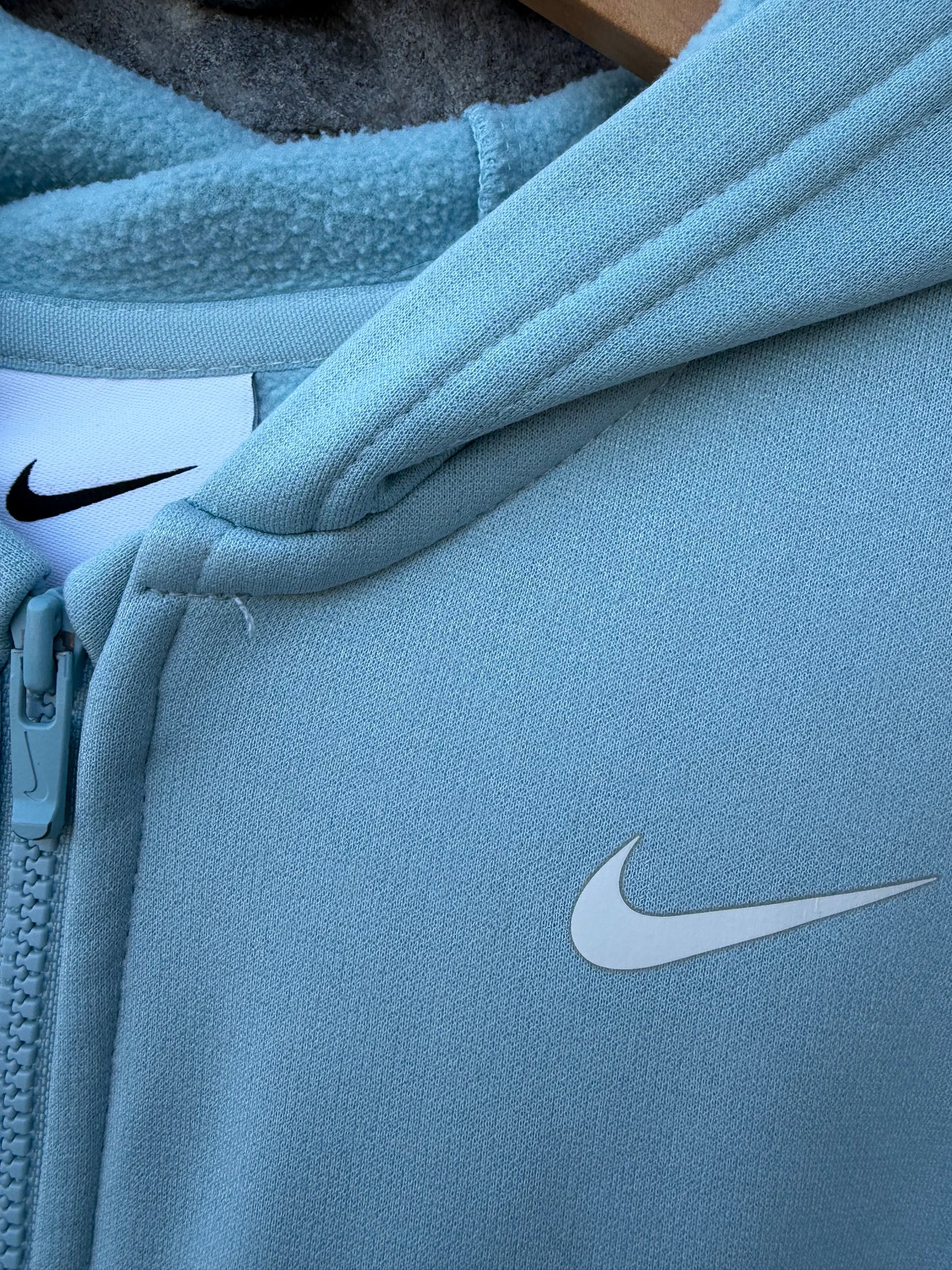 Light blue cropped hoodie  10-11y (140-146cm)