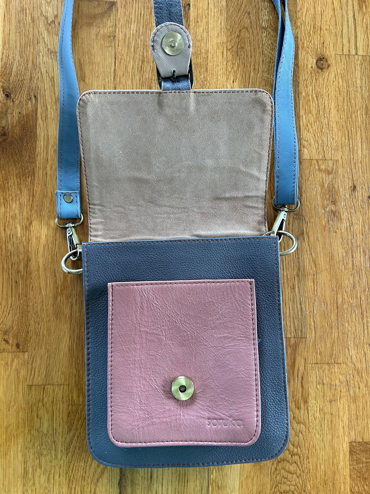 Color block crossbody bag