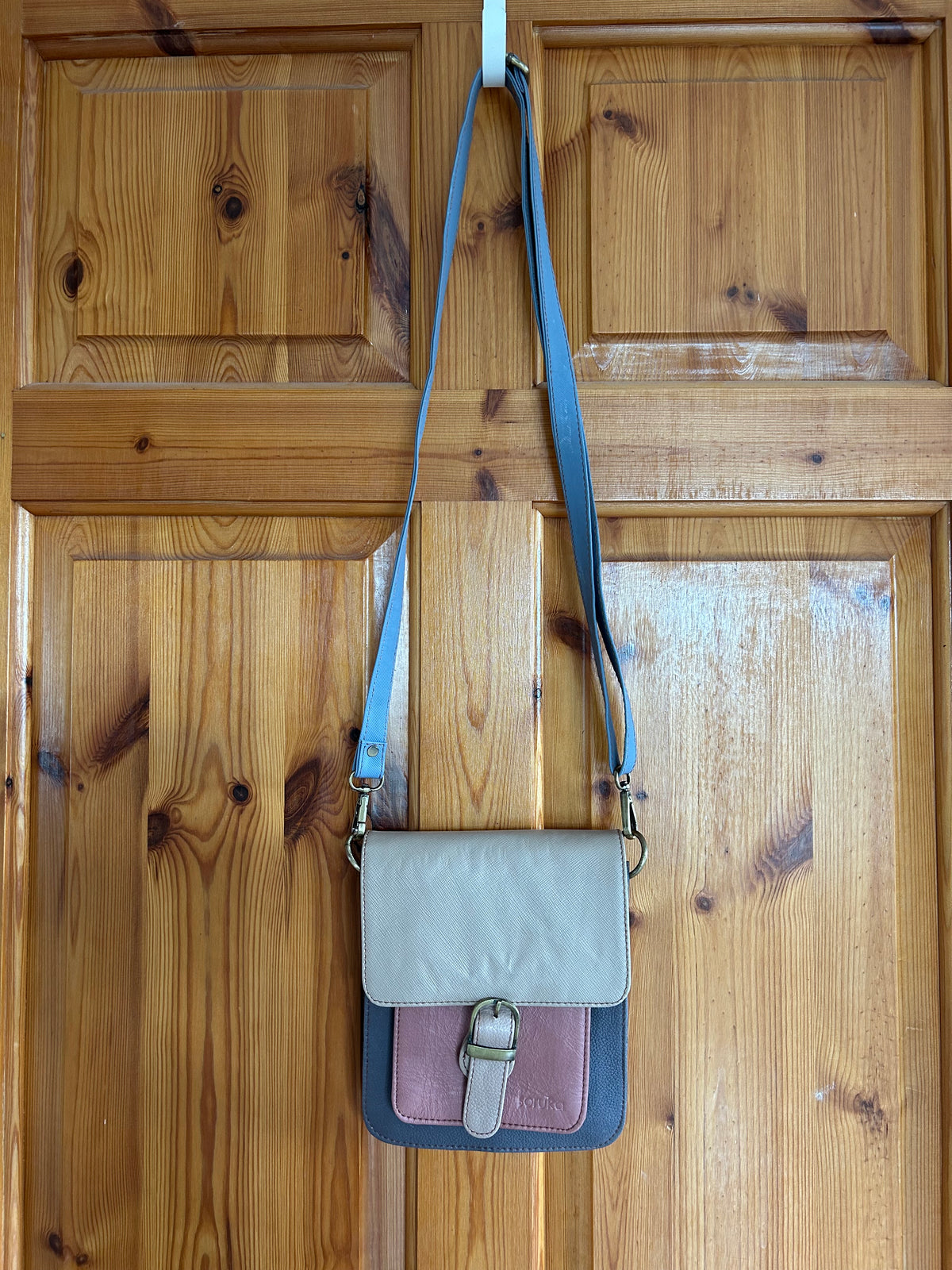 Color block crossbody bag