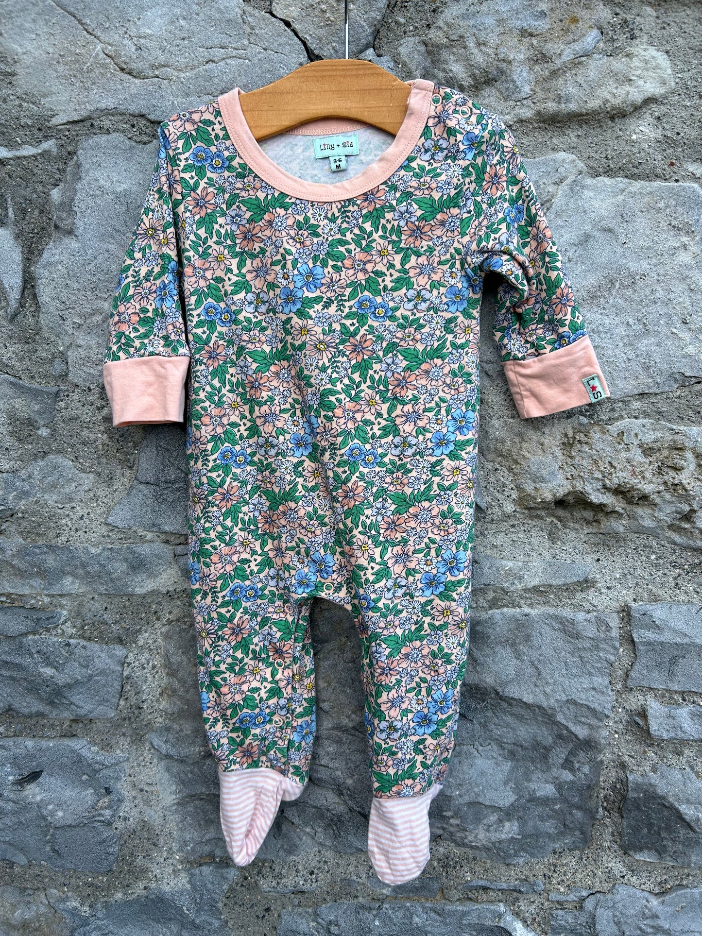 Peach floral onesie  3-6m (62-68cm)