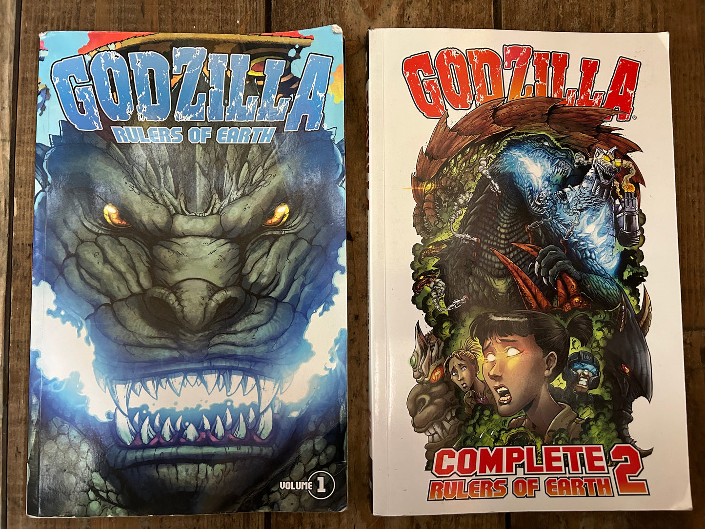 Godzilla comics set