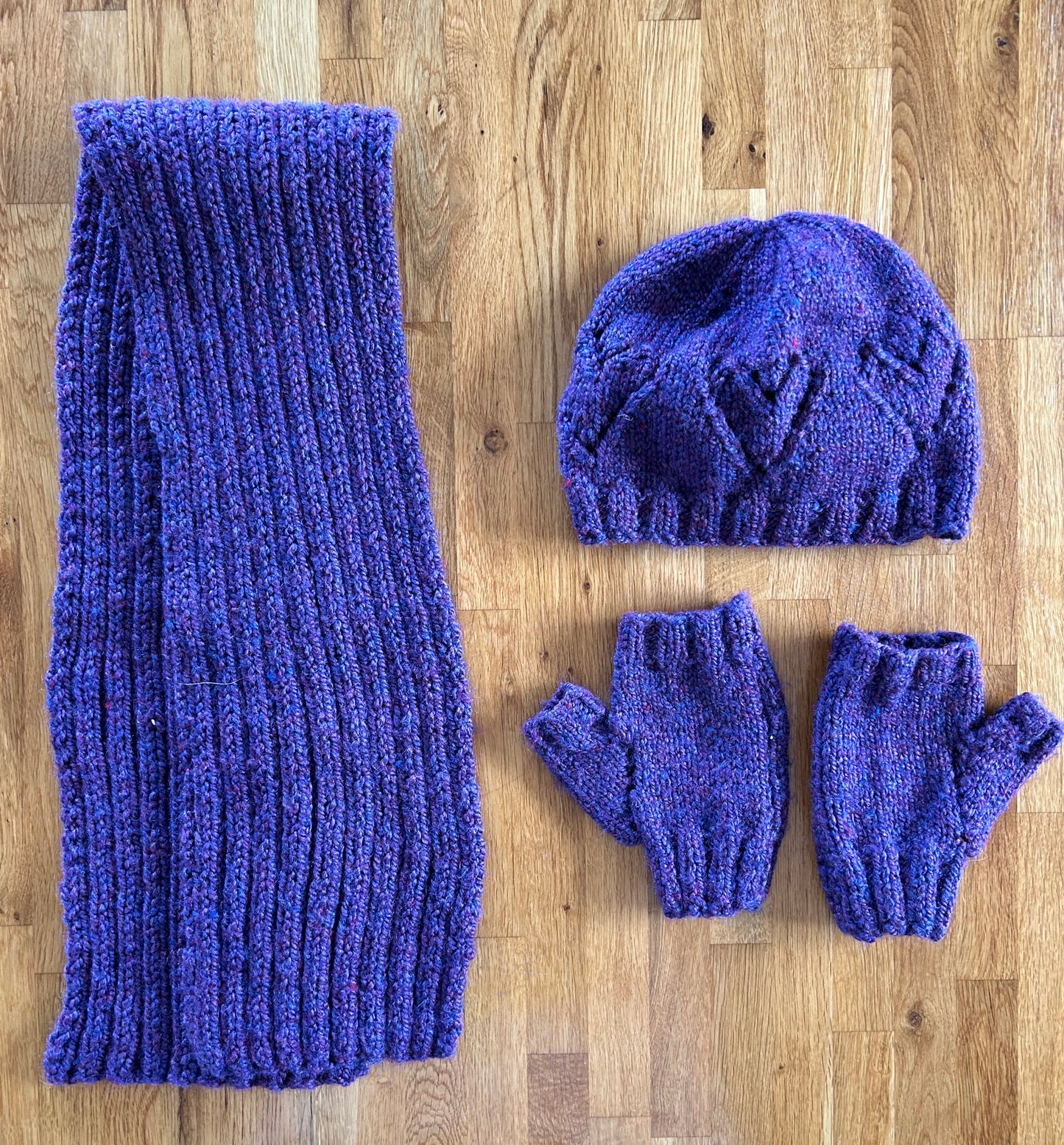 Purple hat&scarf&mitten