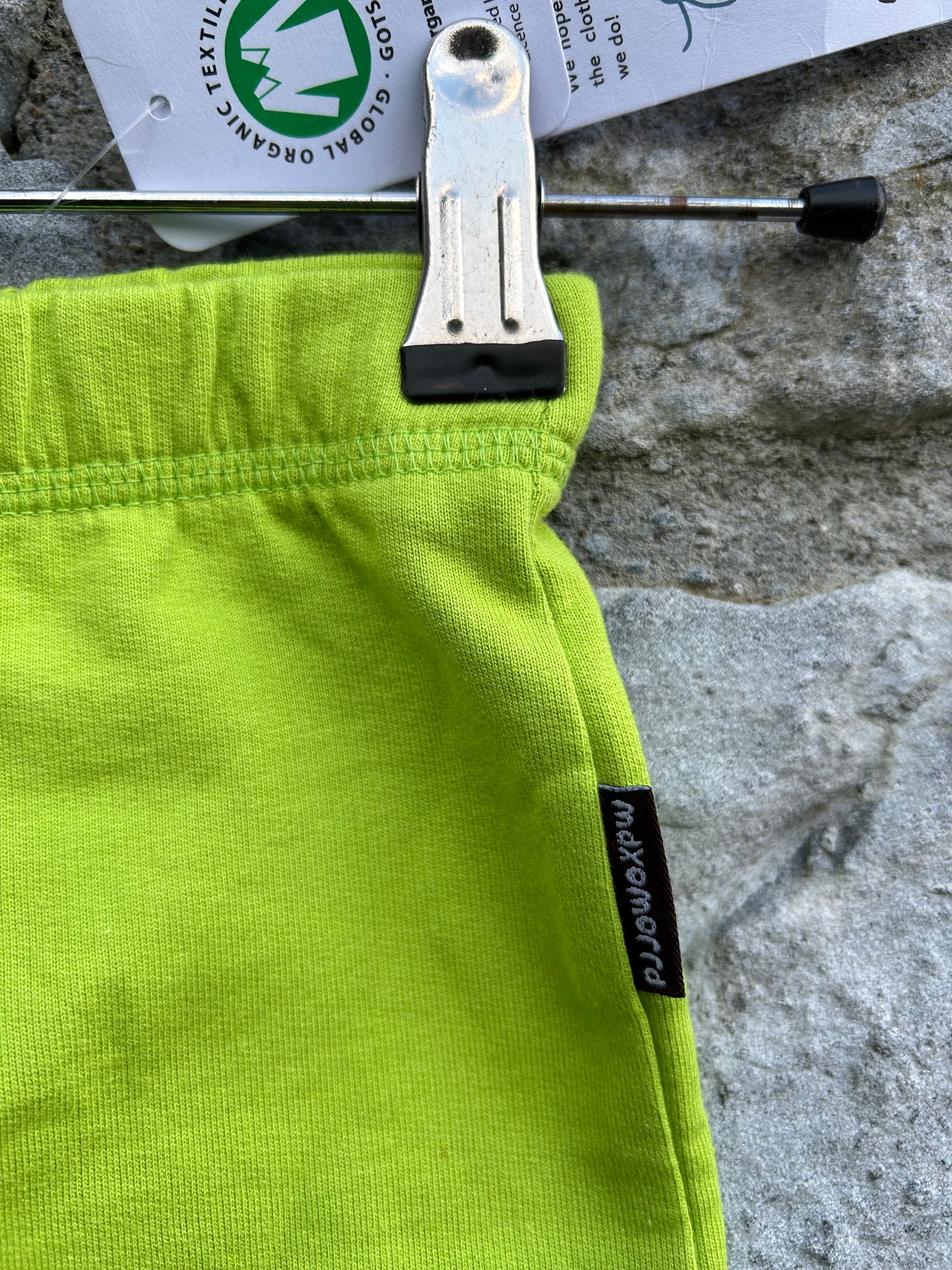 Lime green shorts  9-12m (74-80cm)