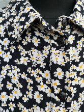 Load image into Gallery viewer, Daisies dress uk 10-12
