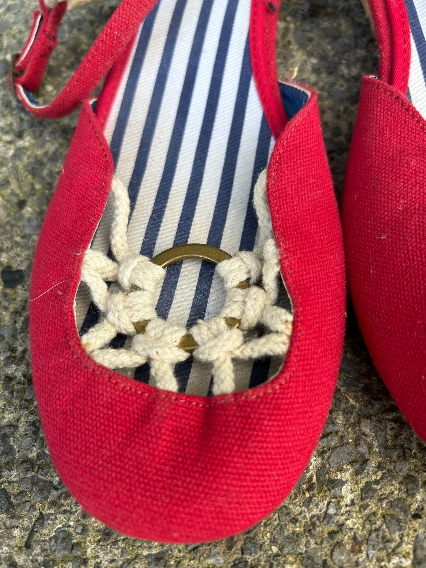 Red flats  uk 5 (eu 38)