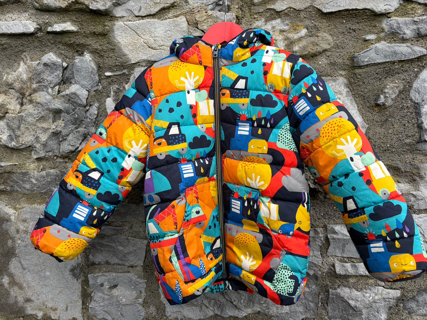 Colourful diggers puffy jacket  5-6y (110-116cm)