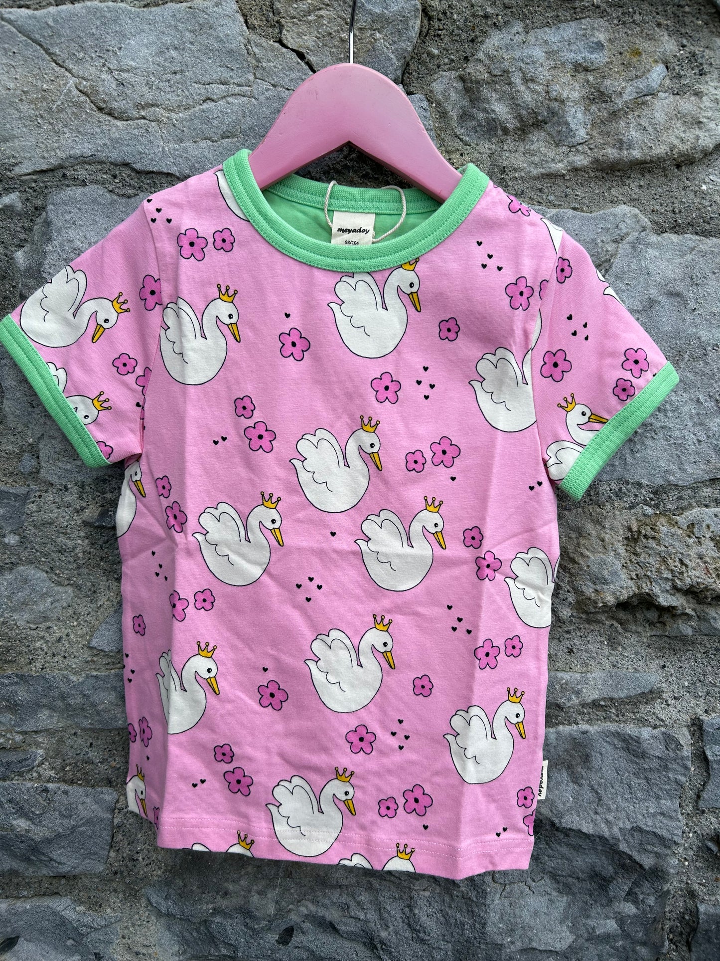 Swan queen pink T-shirt   3-4y (98-104cm)