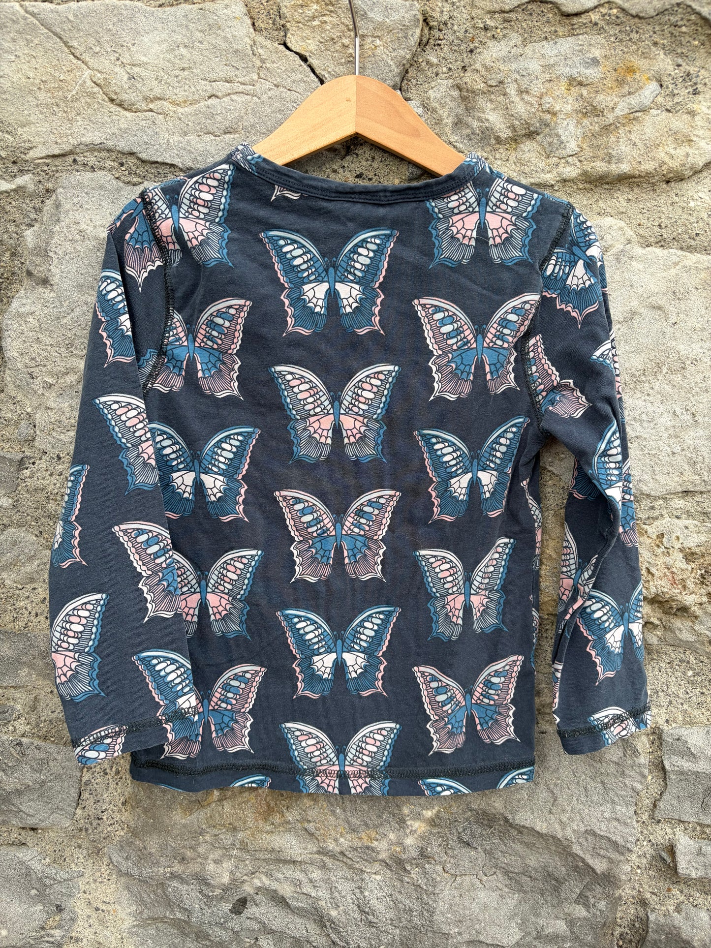 Butterfly navy top  5-6y (110-116cm)