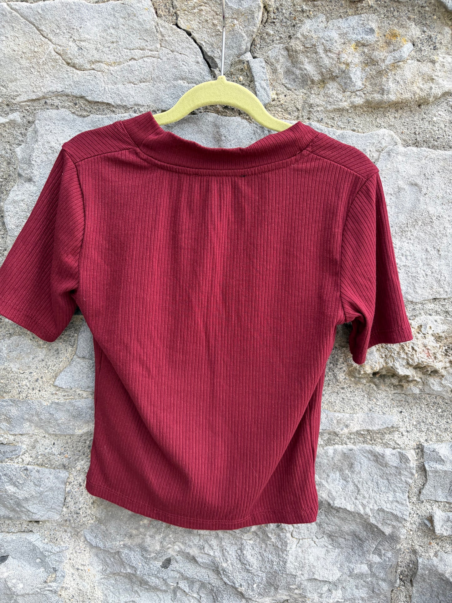 Maroon ribbed top 10-11y (140-146cm)