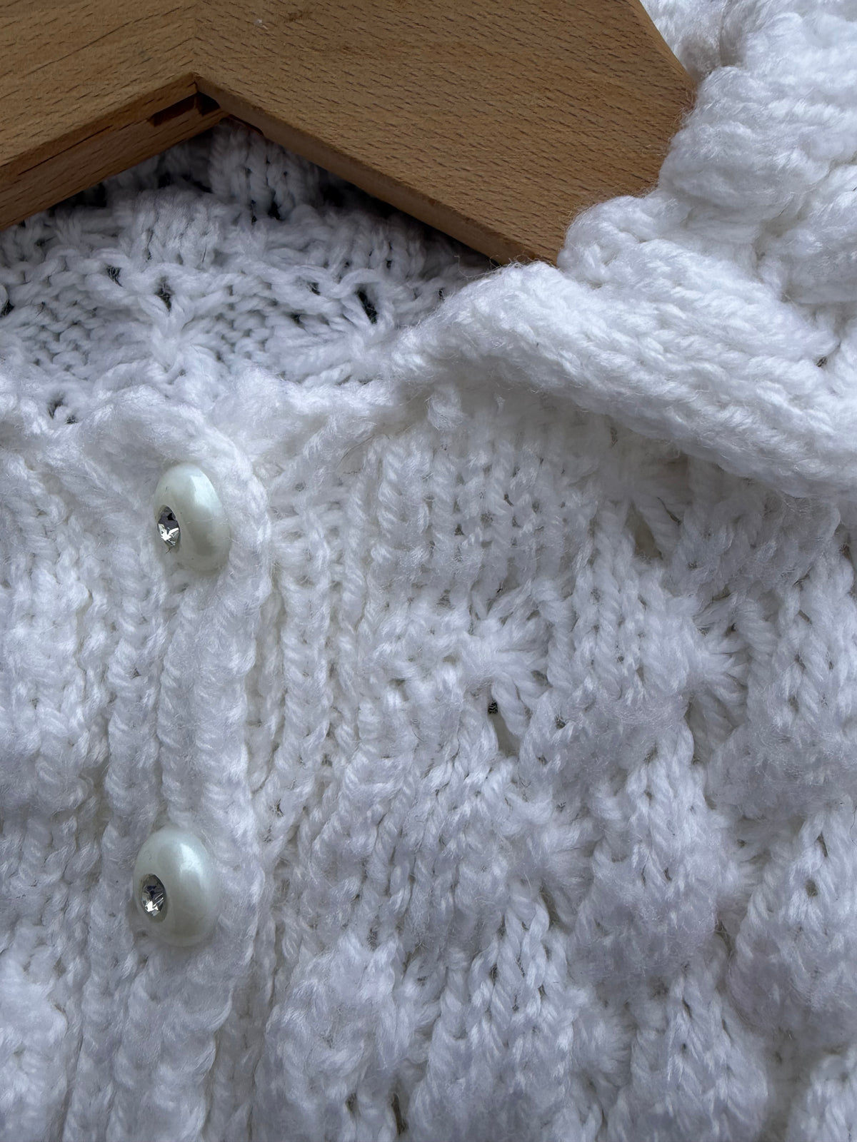 White bubble knit cardigan  0-3m (56-62cm)