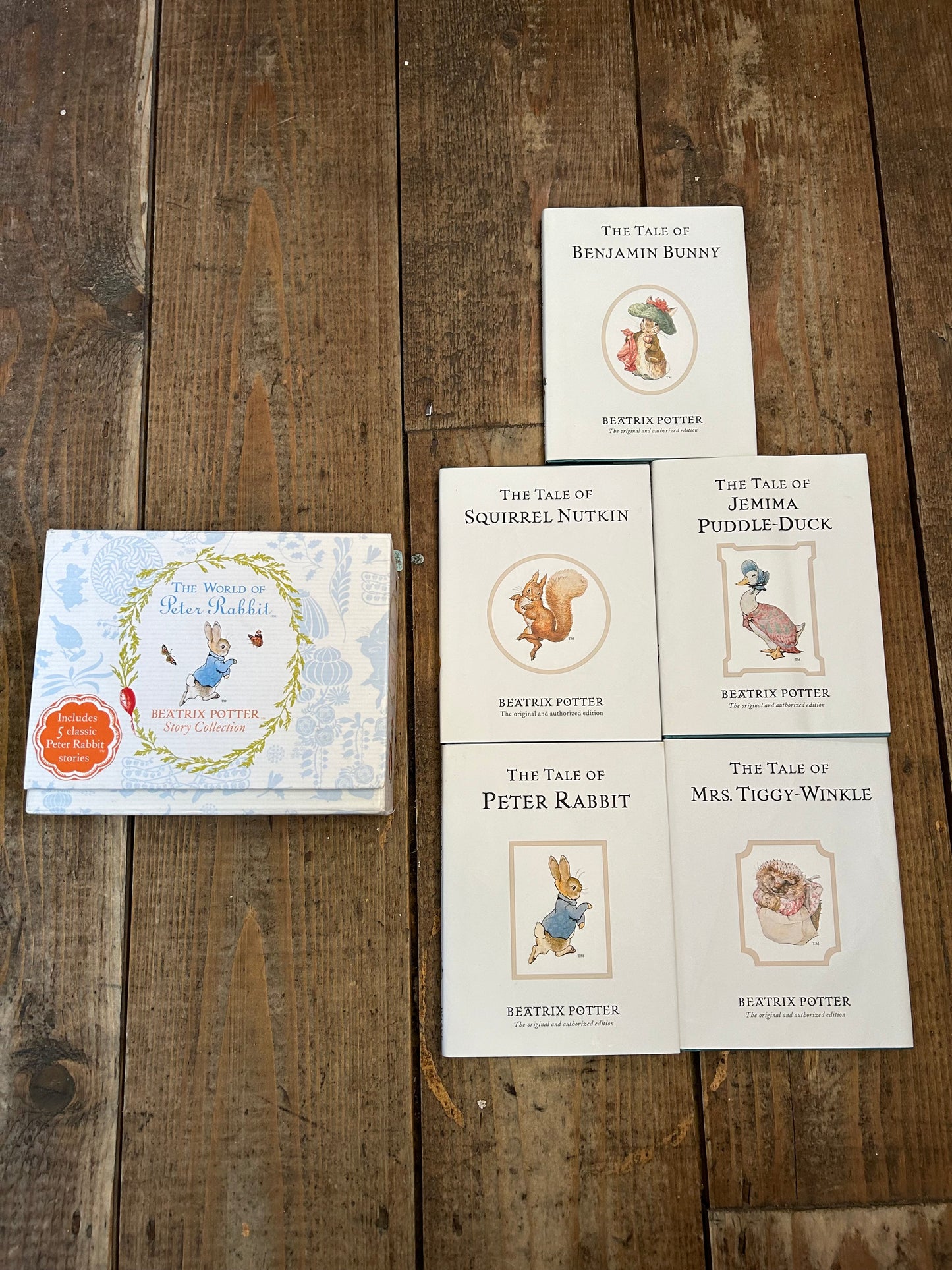 Peter rabbit small case set by Beatrix Potter