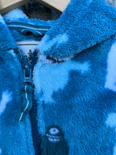 Load image into Gallery viewer, Yeti fleece onesie   18m (86cm)

