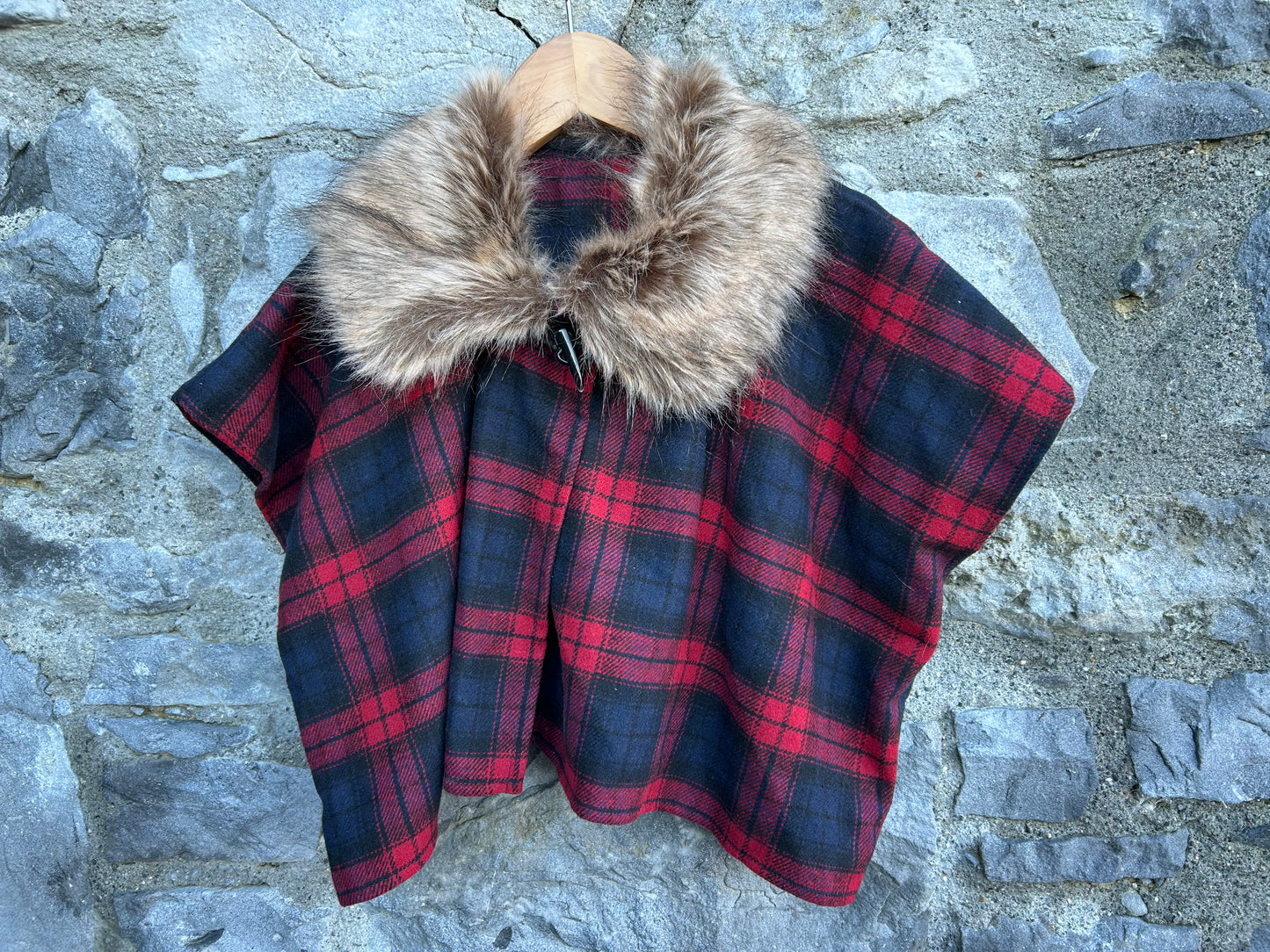 Red&navy check cape  3-4y (98-104cm)