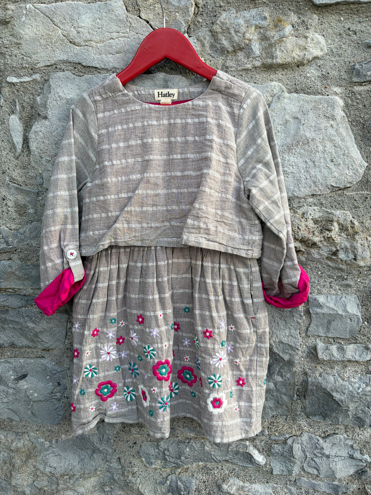 Grey stripy embroidered dress  5-6y (110-116cm)