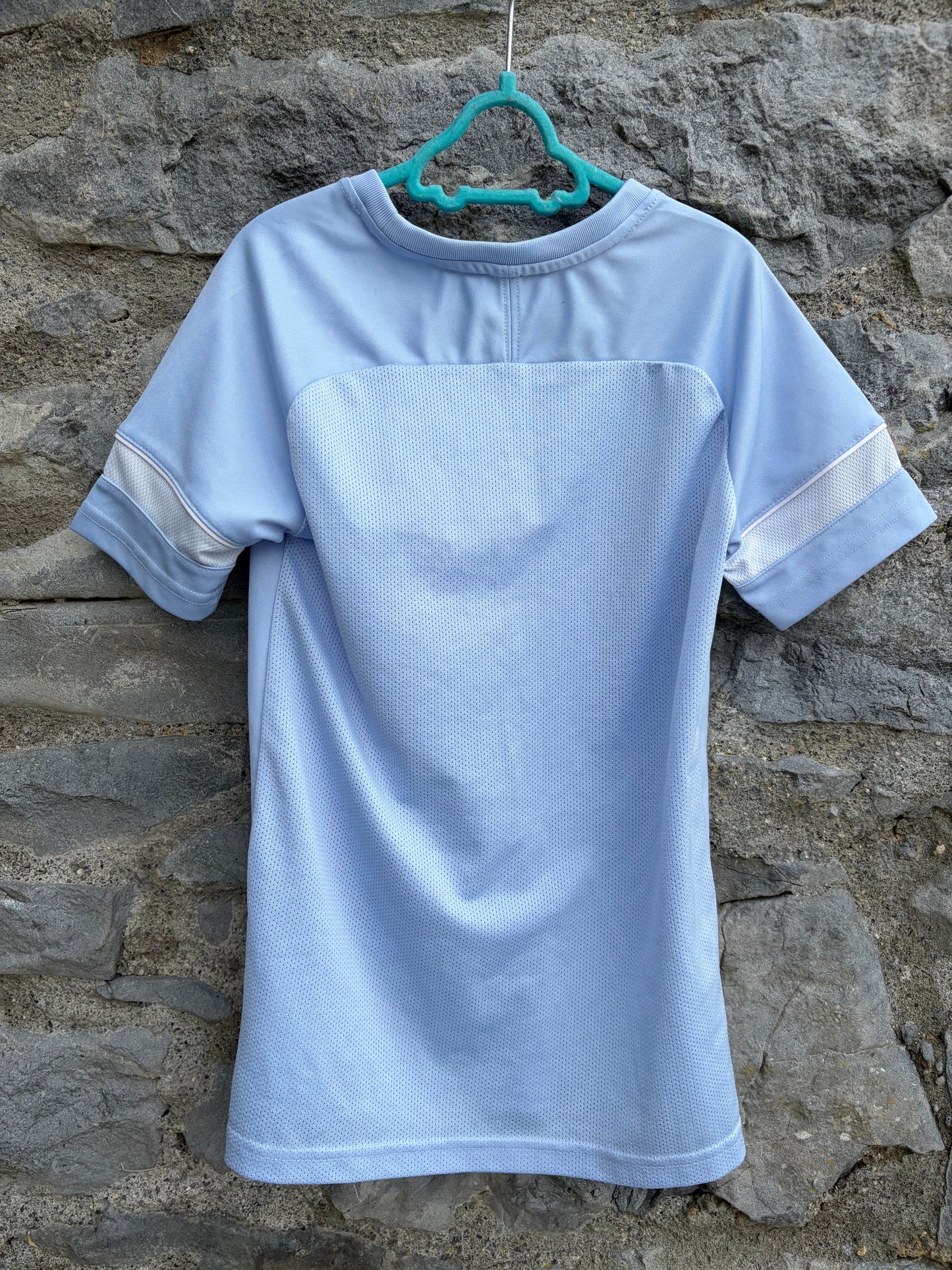 Blue training T-shirt  10-11y (140-146cm)