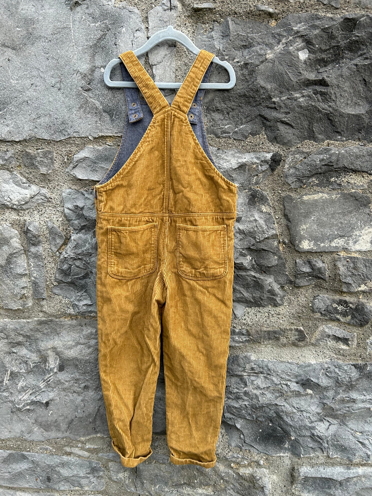 Mustard cord dungarees  4-5y (104-110cm)