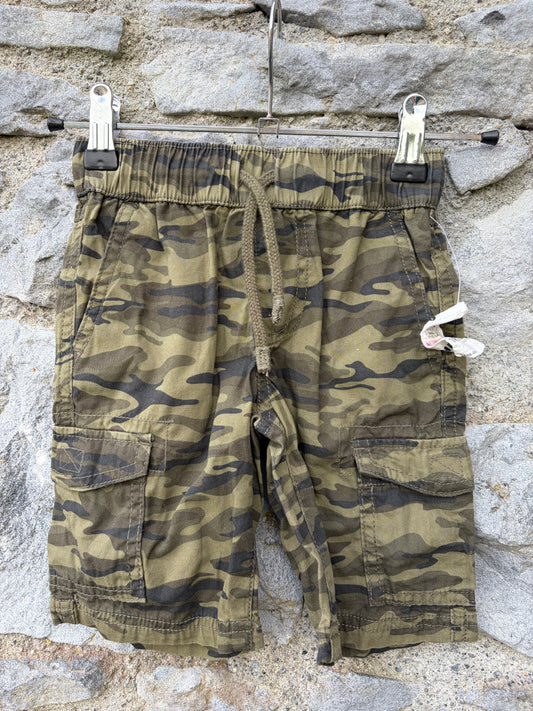 Camouflage shorts  3y (98cm)