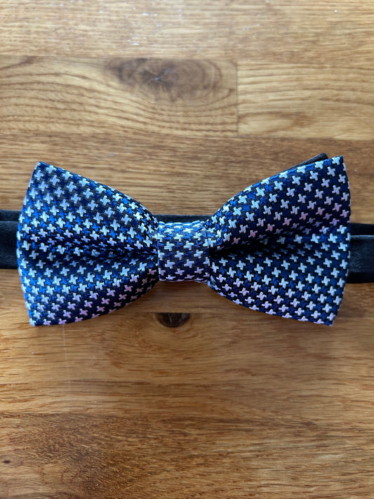 Black&white bow tie