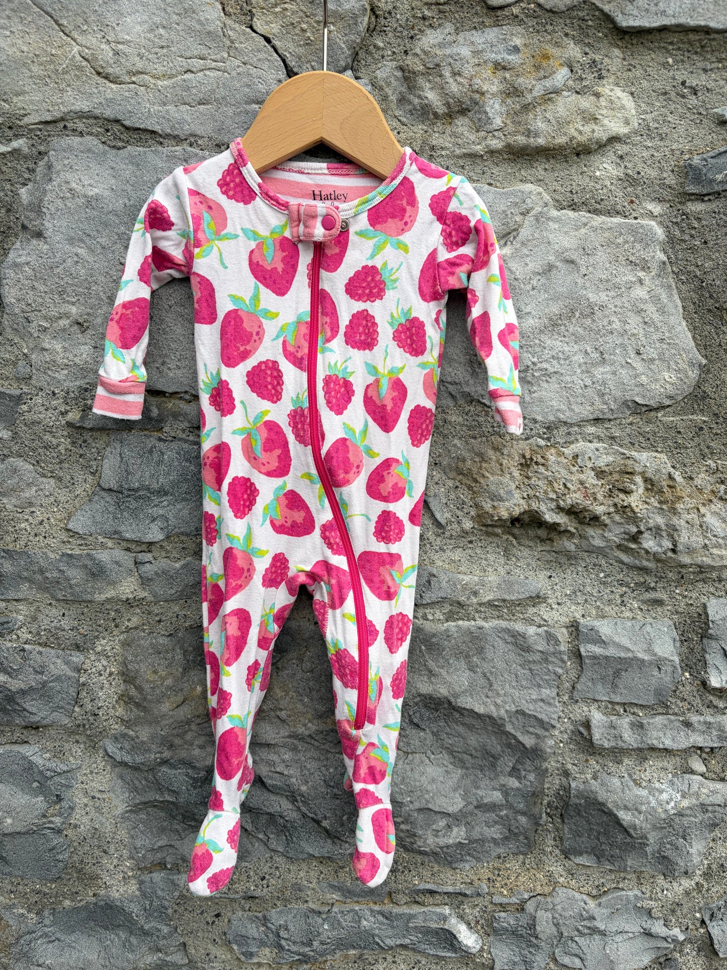 Strawberry onesie  3-6m (62-68cm)